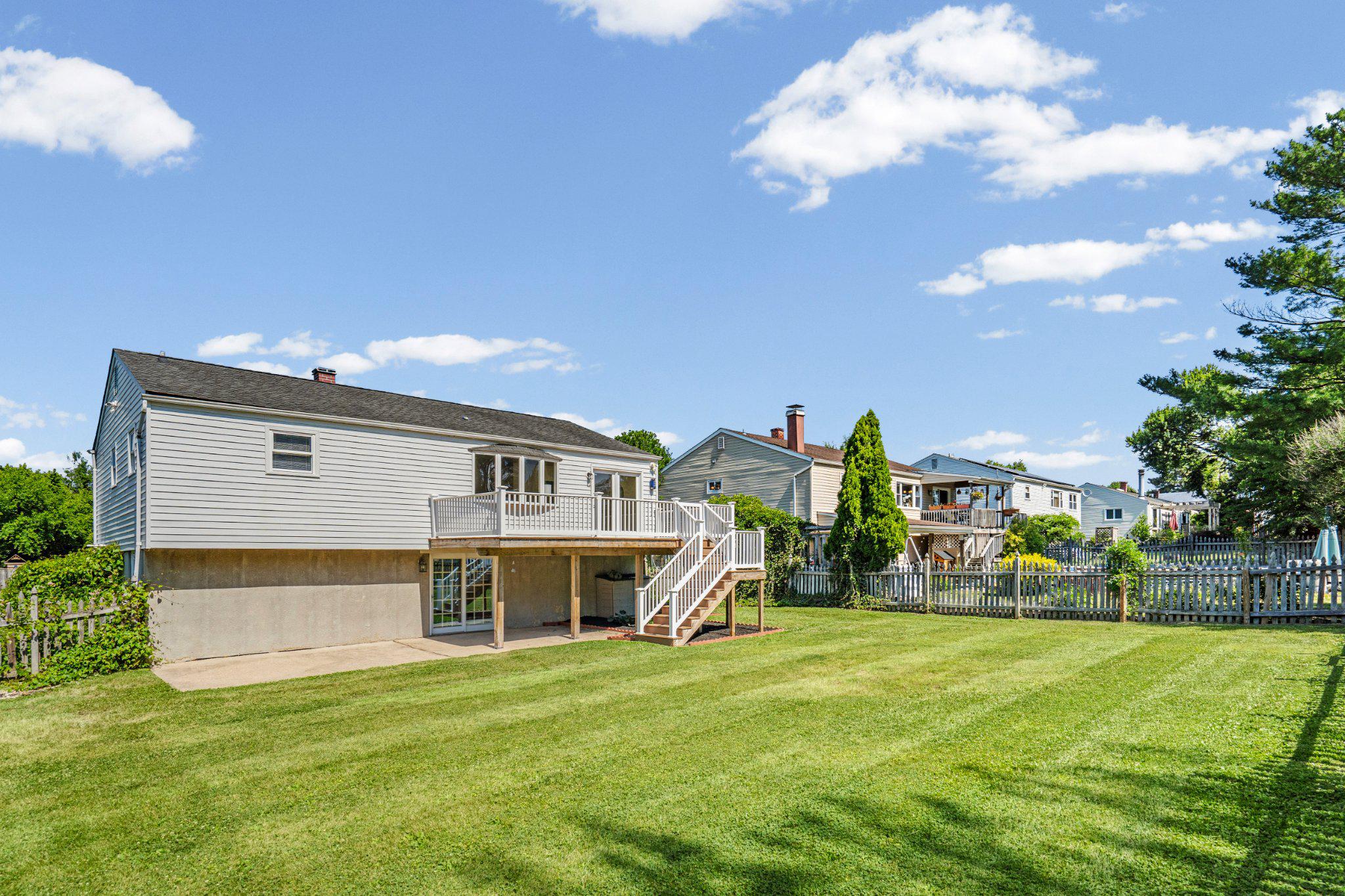 CHAPEL MANOR - Residential