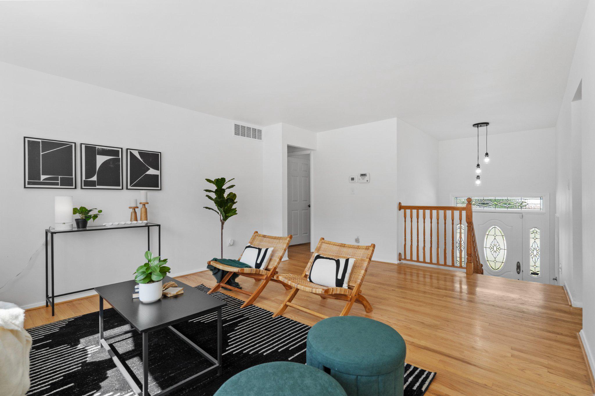 CHAPEL MANOR - Residential