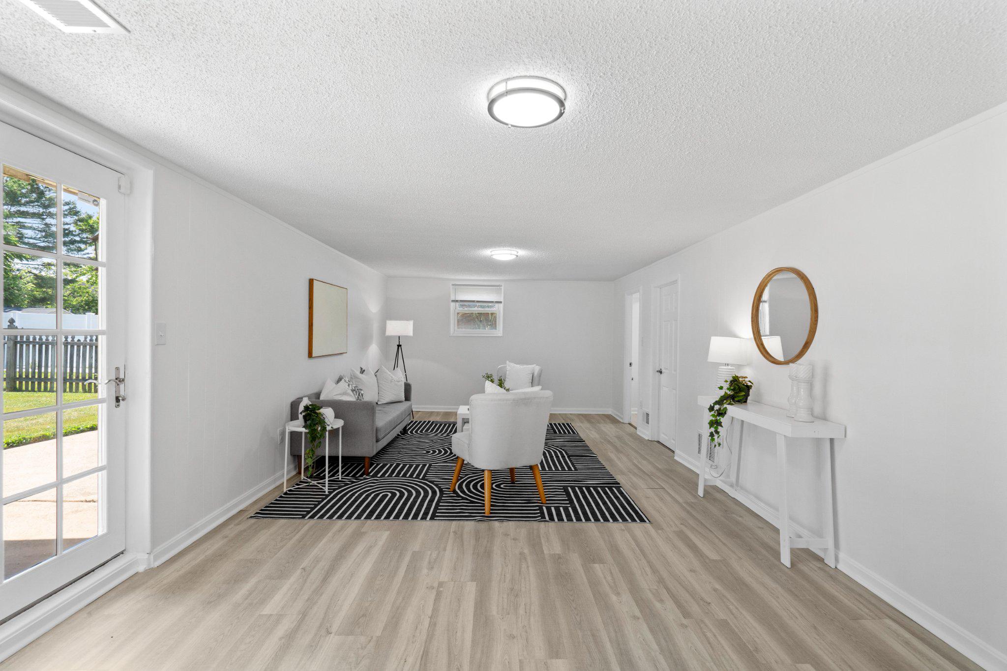 CHAPEL MANOR - Residential