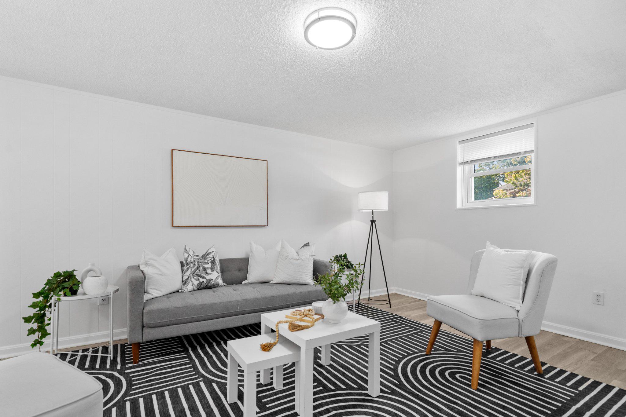 CHAPEL MANOR - Residential