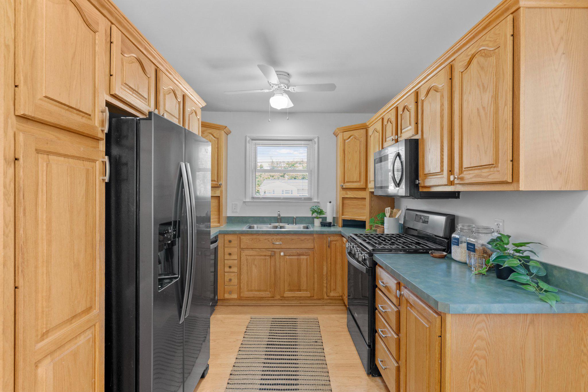 CHAPEL MANOR - Residential