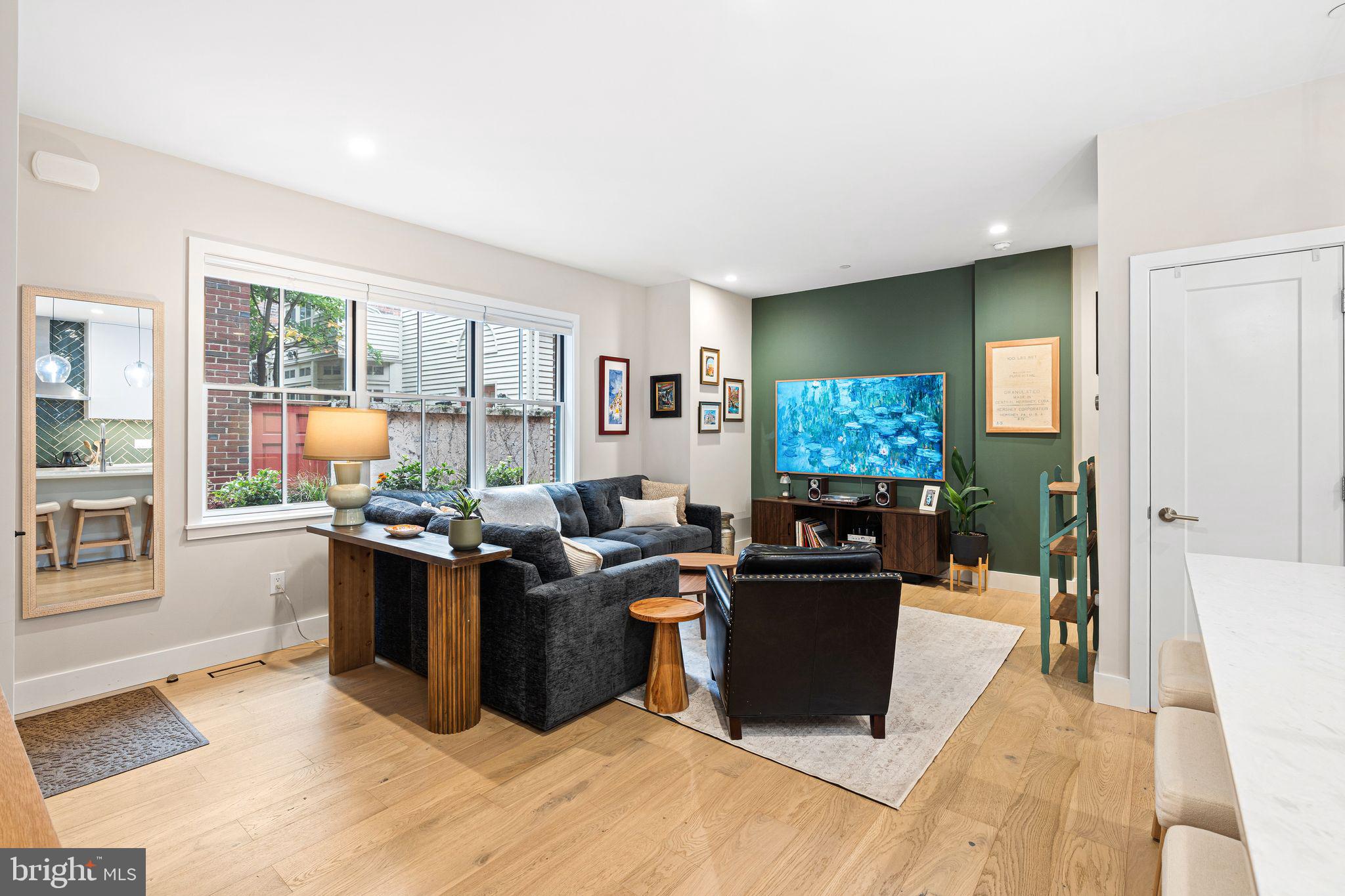 WASHINGTON SQ WEST - Residential