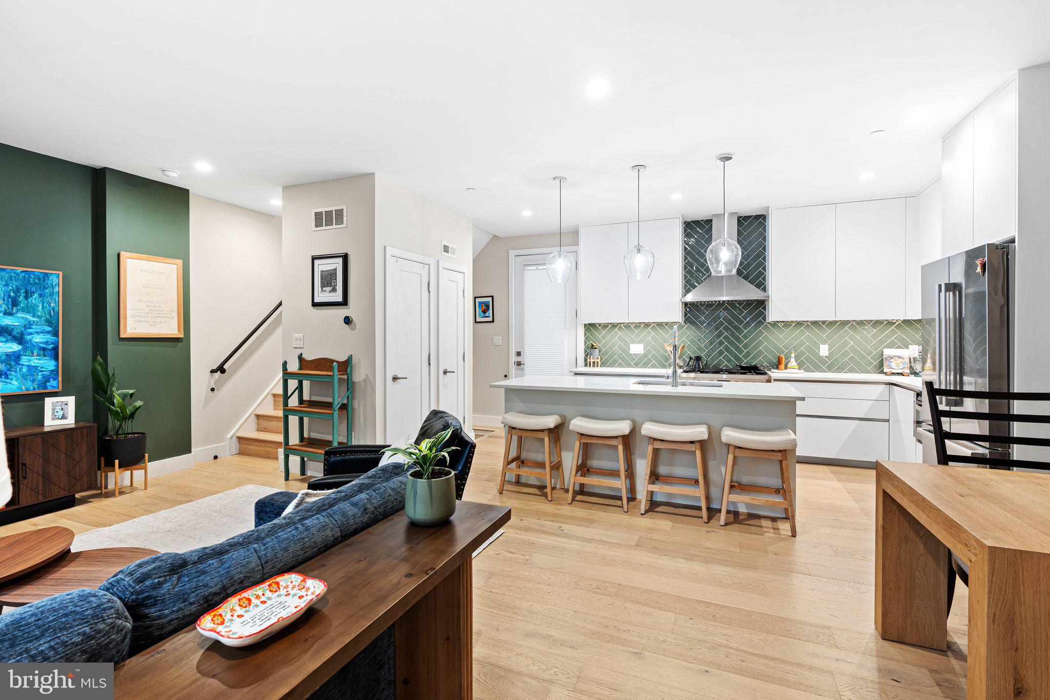 WASHINGTON SQ WEST - Residential