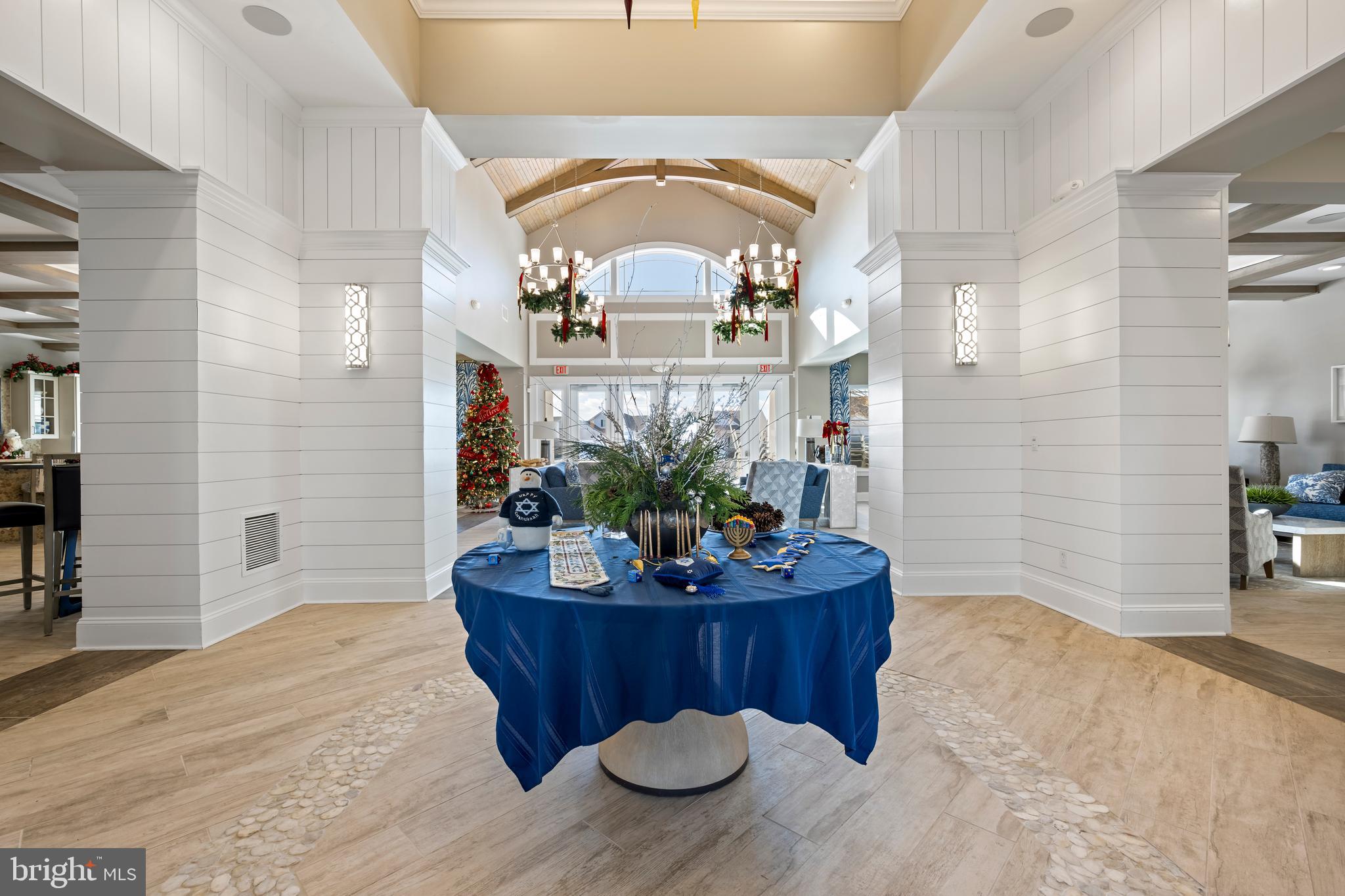 FOUR SEASONS AT BELLE TERRE - Residential