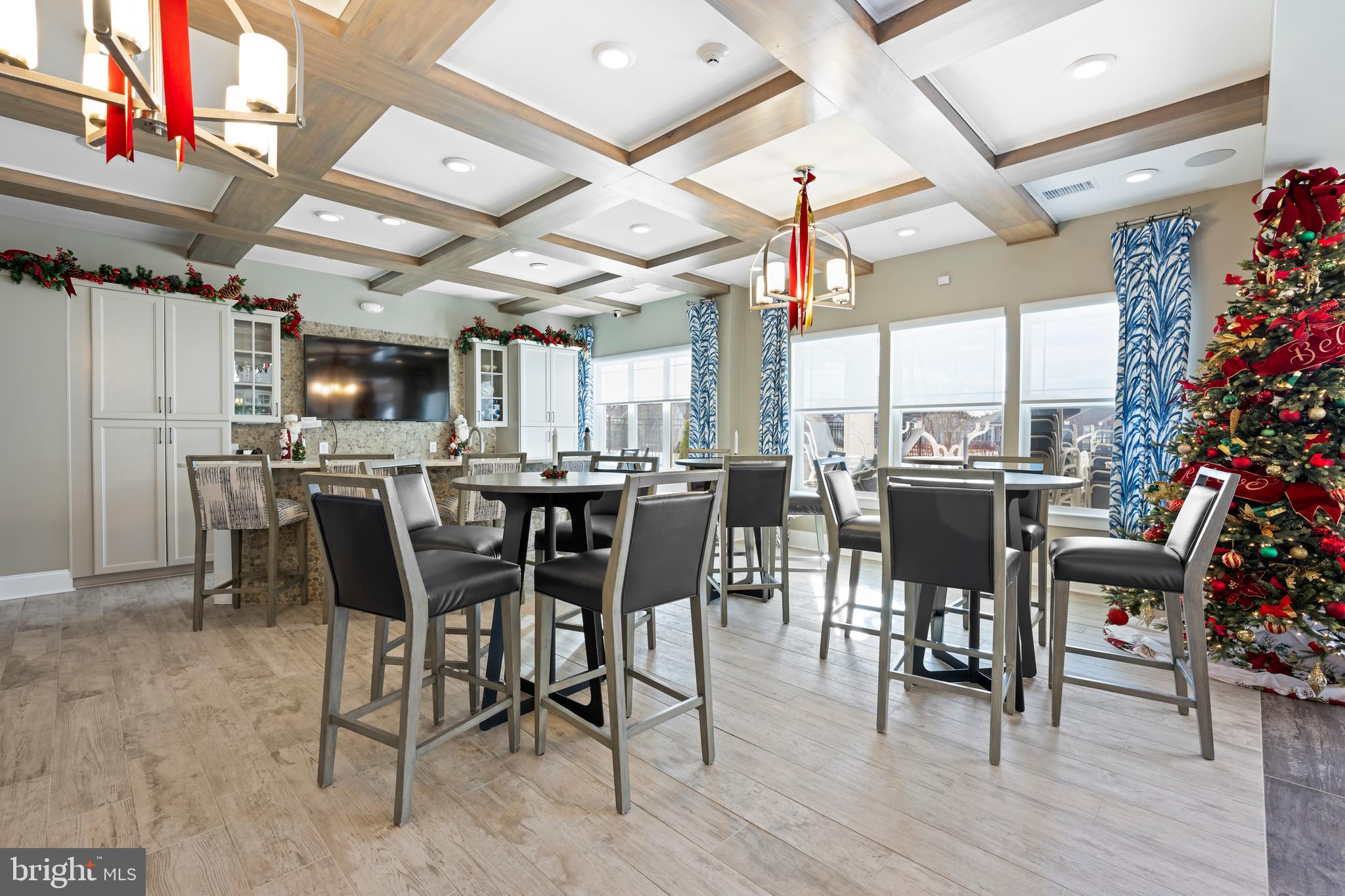 FOUR SEASONS AT BELLE TERRE - Residential