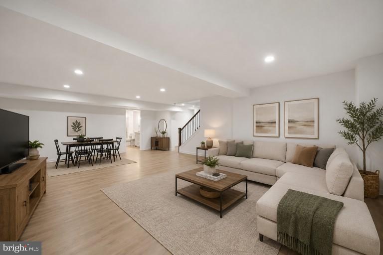 FOUR SEASONS AT BELLE TERRE - Residential