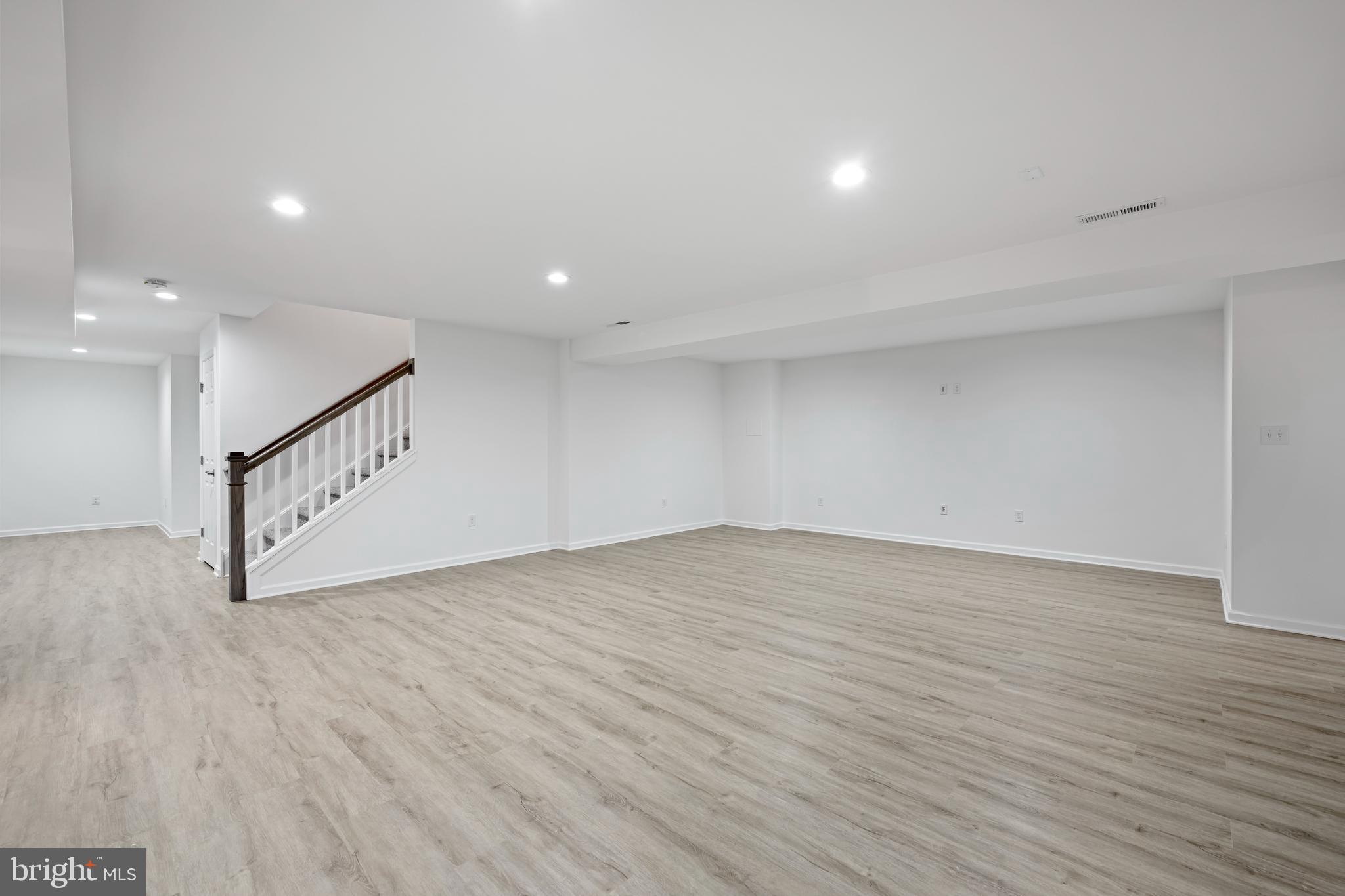 FOUR SEASONS AT BELLE TERRE - Residential