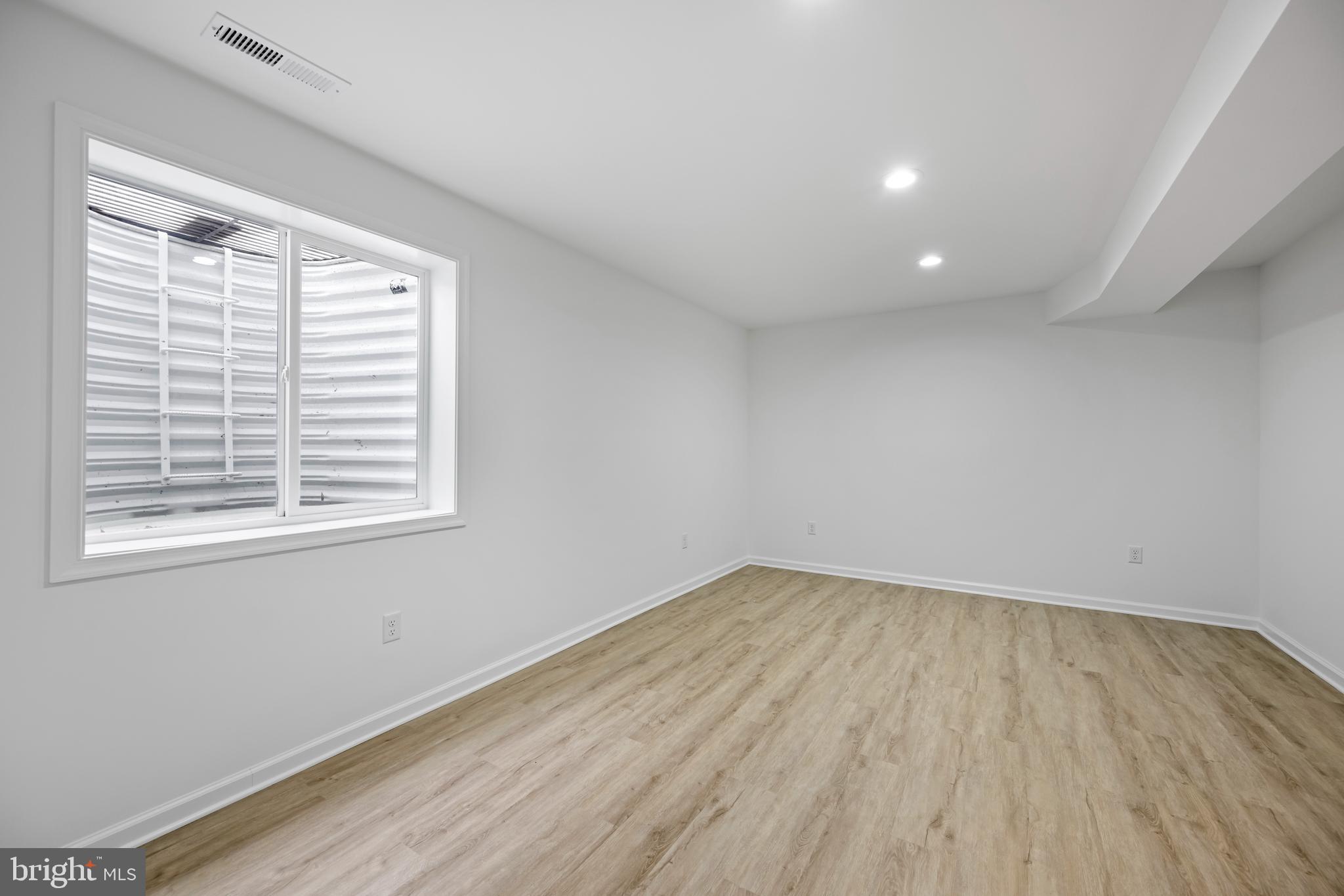 FOUR SEASONS AT BELLE TERRE - Residential