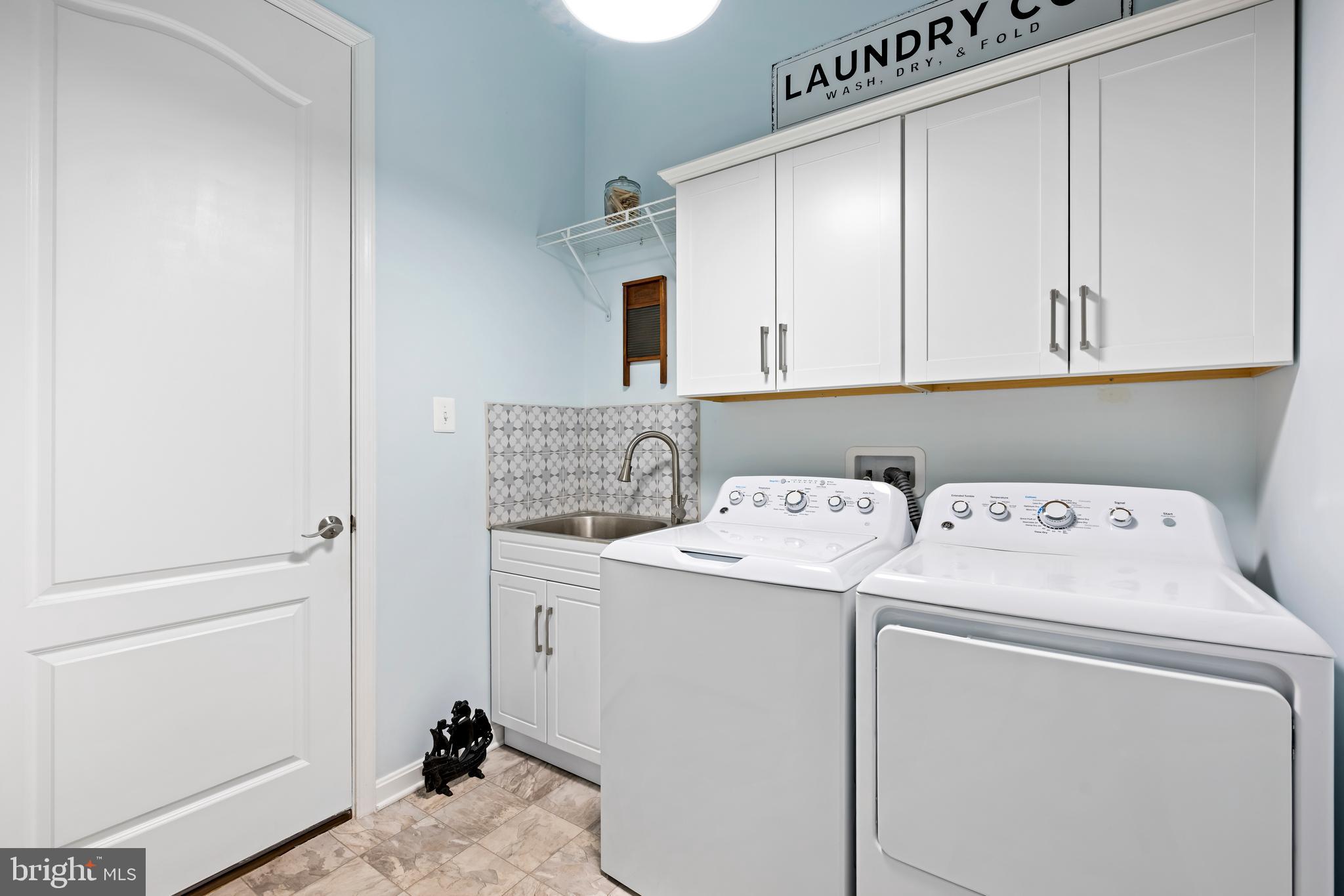 FOUR SEASONS AT BELLE TERRE - Residential