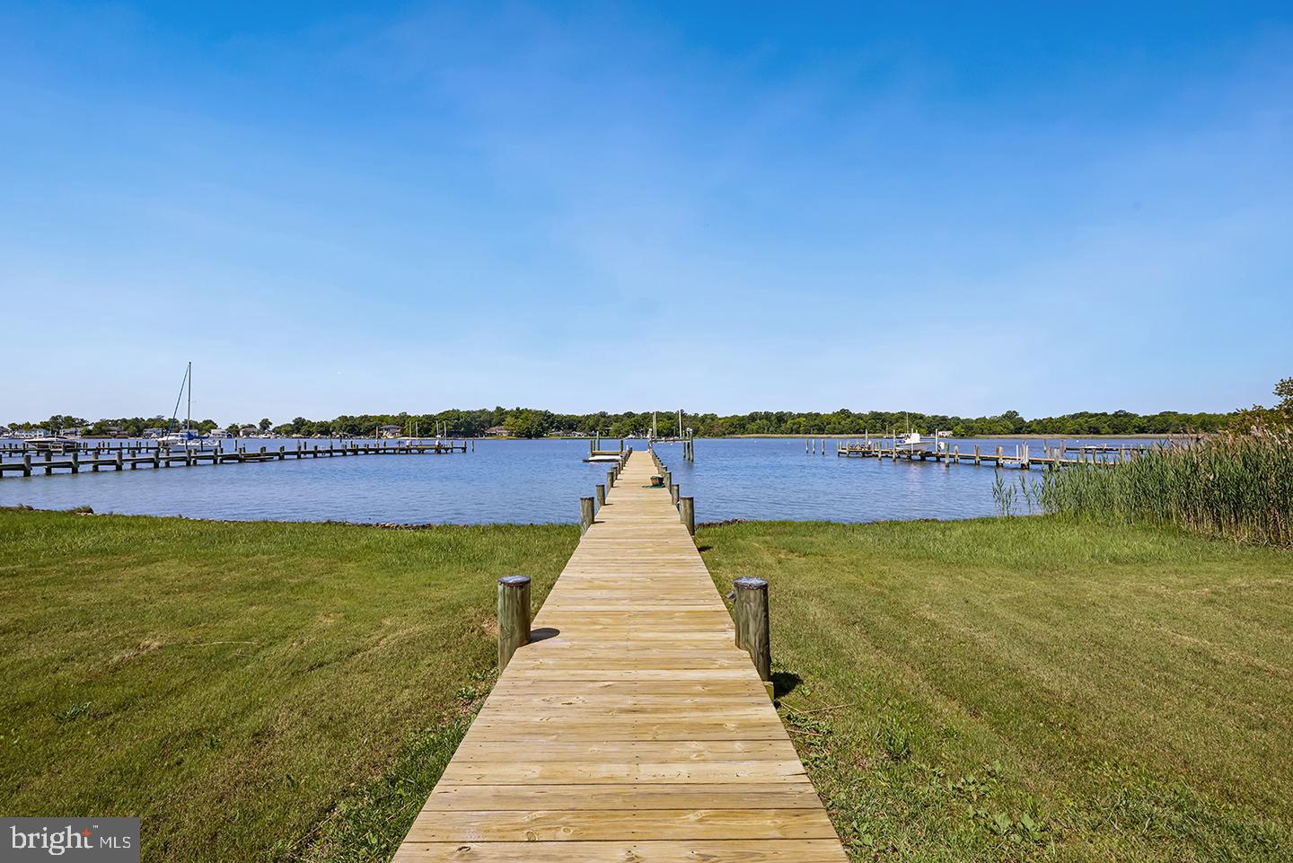 ARUNDEL ON THE BAY - Residential