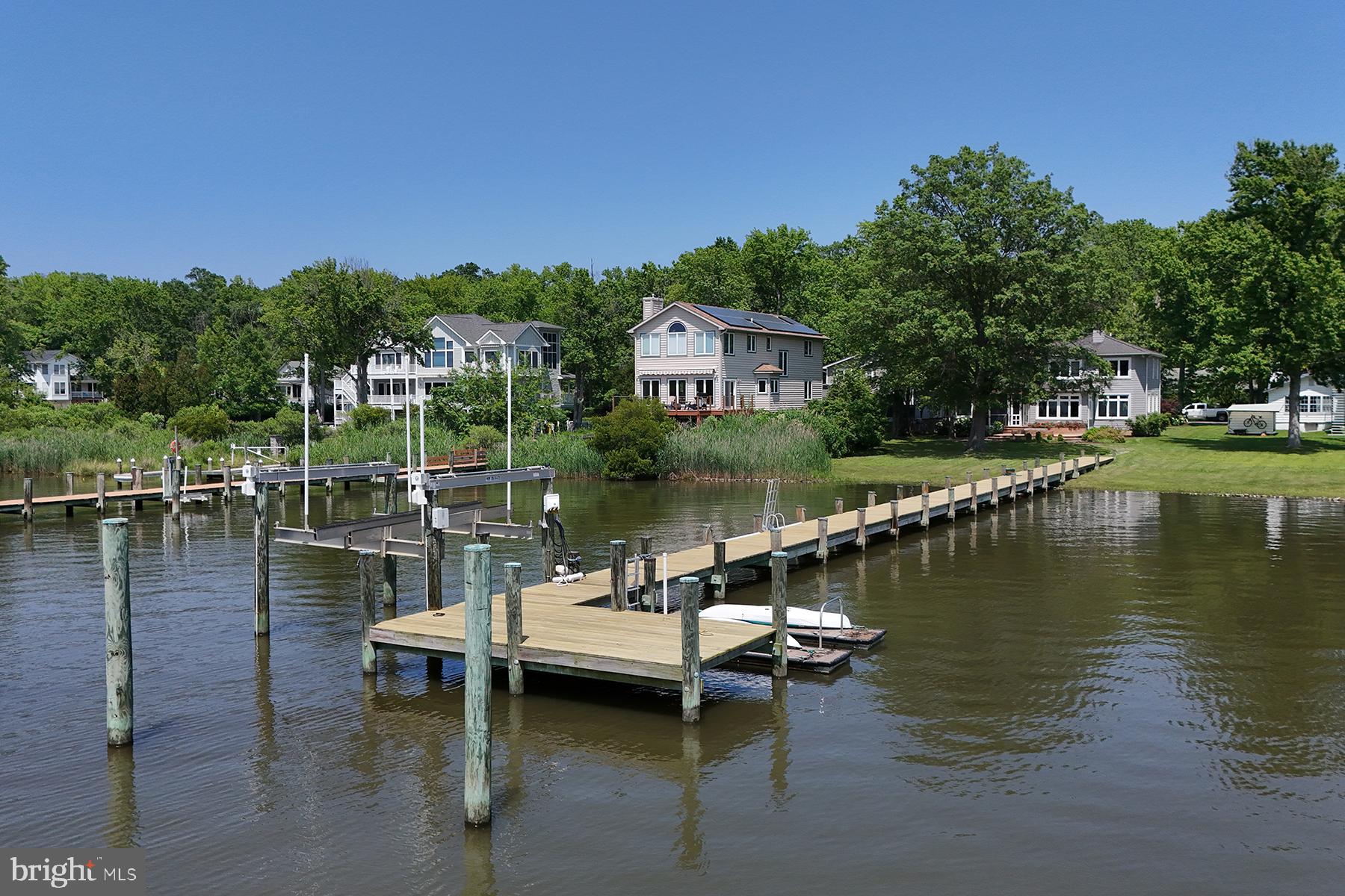 ARUNDEL ON THE BAY - Residential