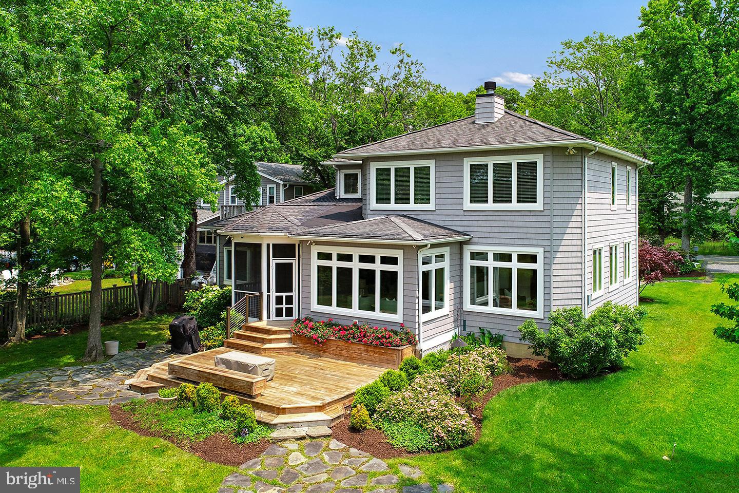 ARUNDEL ON THE BAY - Residential