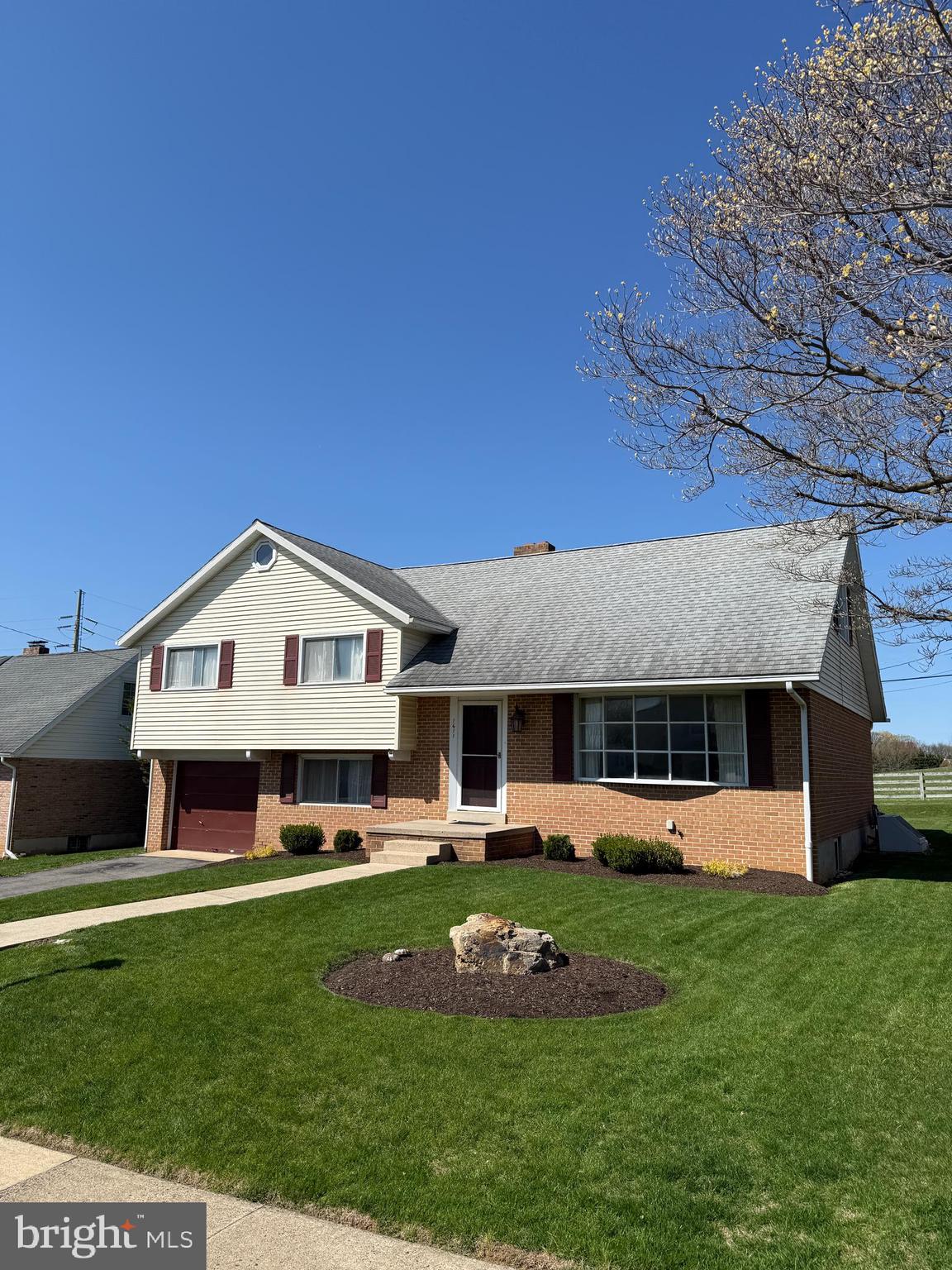 WHITFIELD - Residential