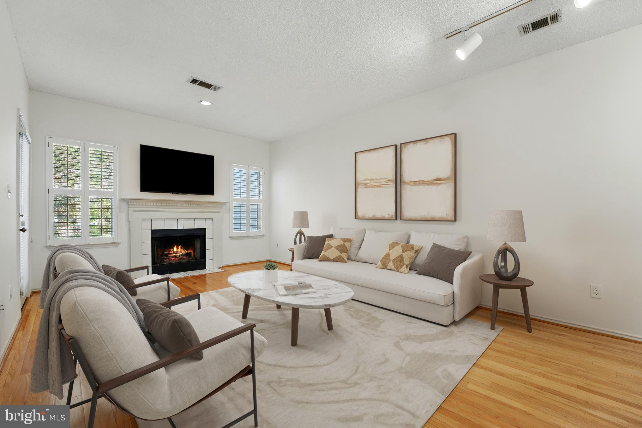 STONECROFT CONDO - Residential