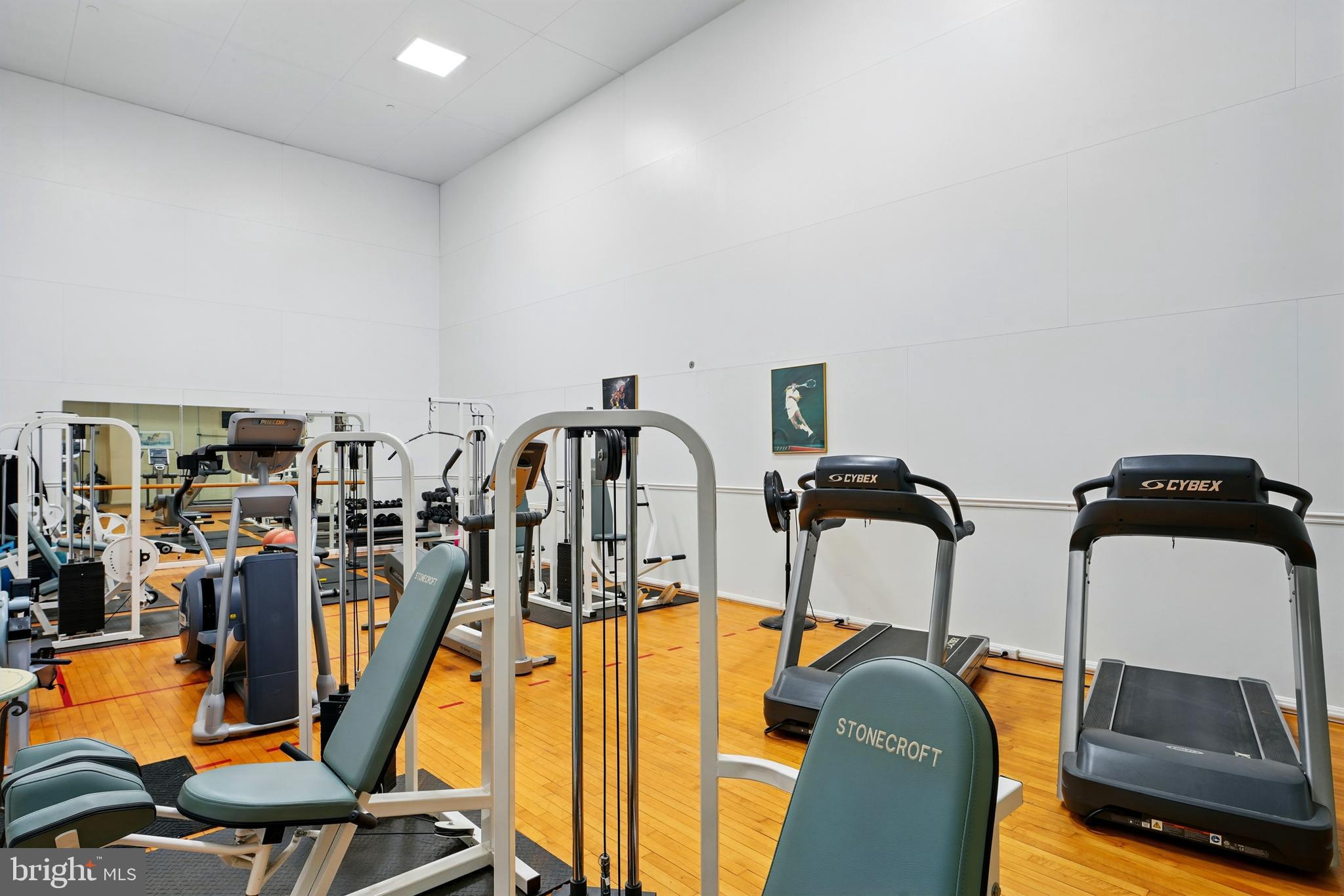 STONECROFT CONDO - Residential