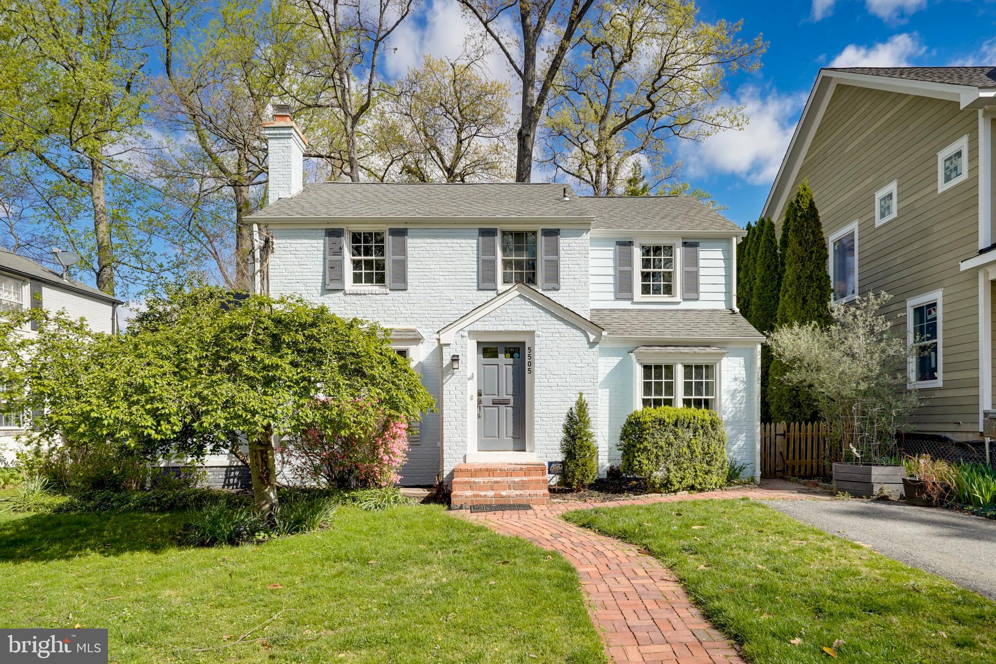 GREENWICH FOREST - Residential
