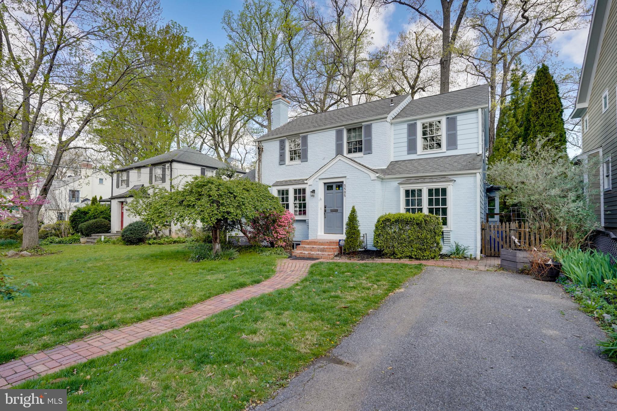 GREENWICH FOREST - Residential