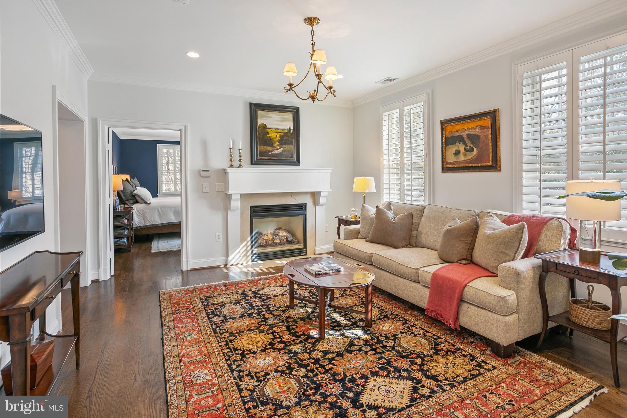 FOREST HILLS - Residential