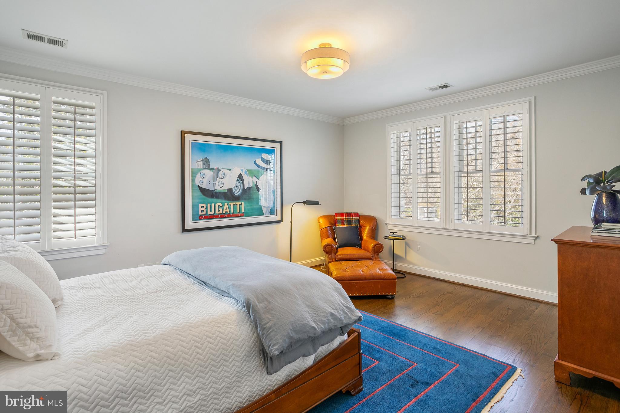 FOREST HILLS - Residential