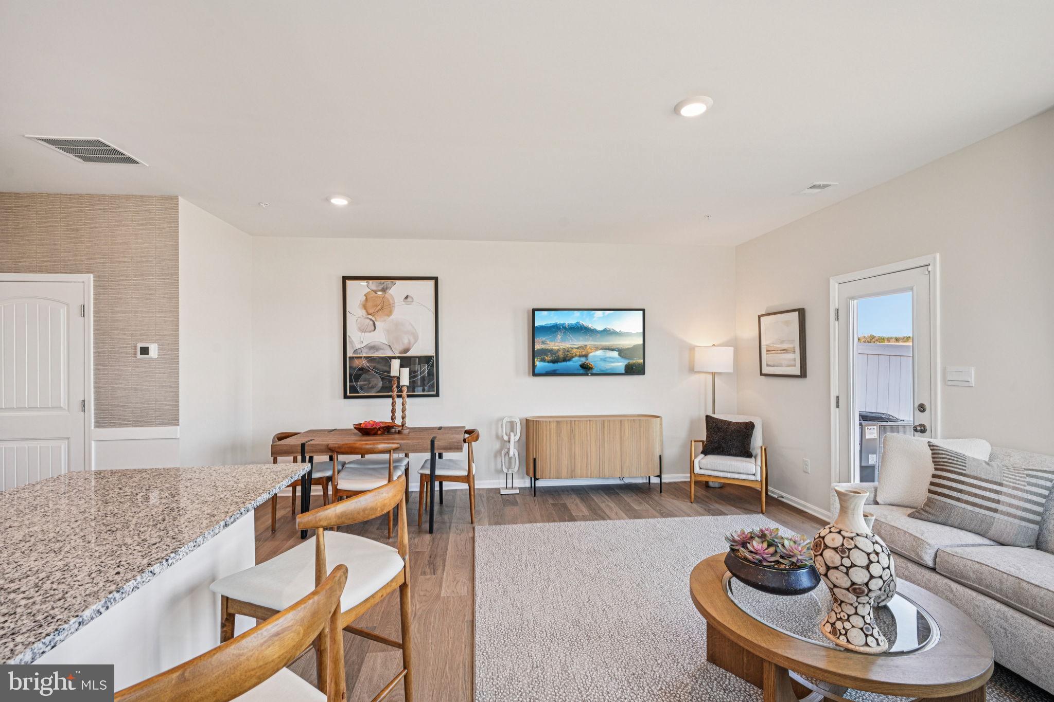 HERITAGE TRACE - Residential