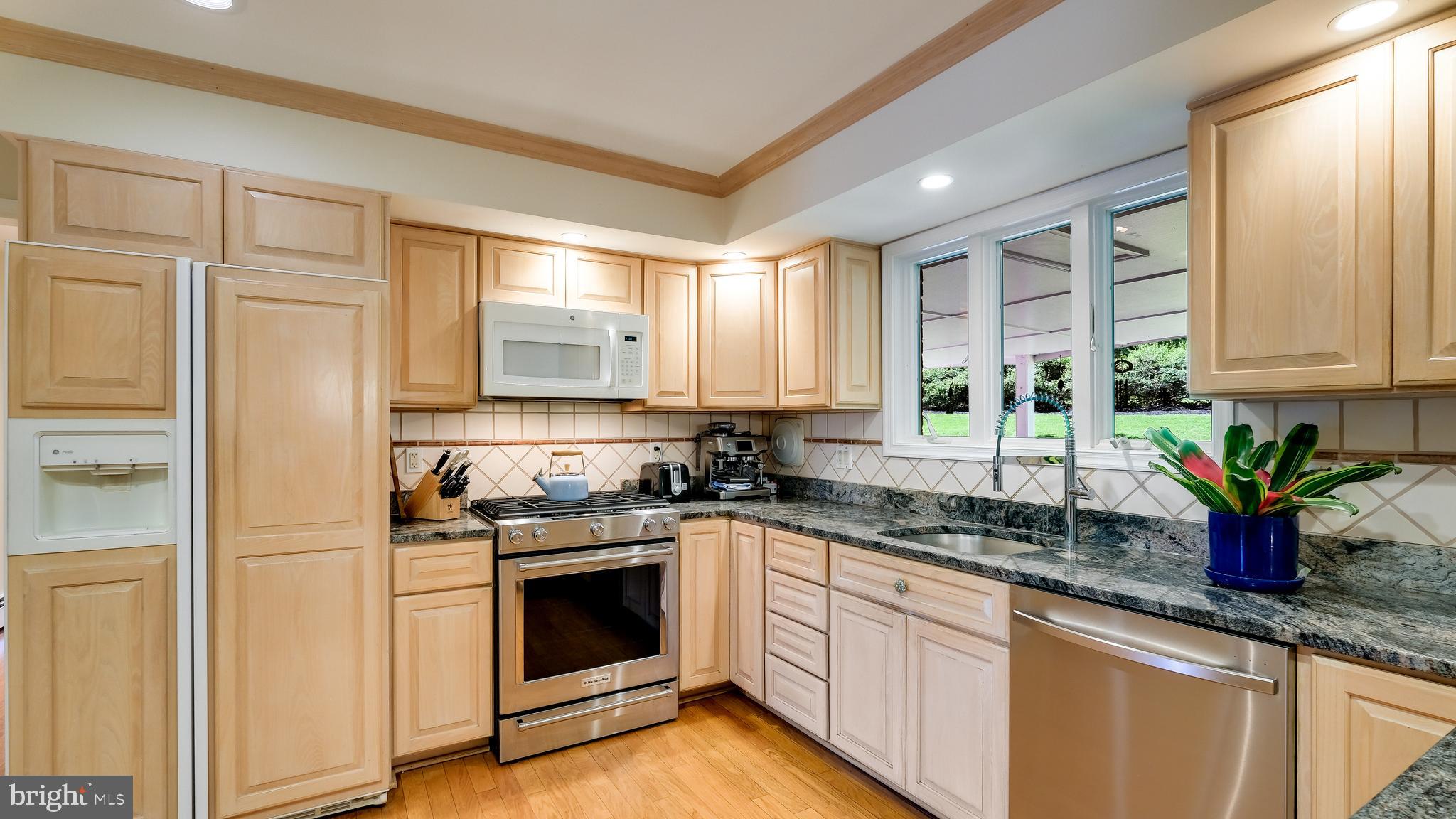JUSTA FARMS - Residential