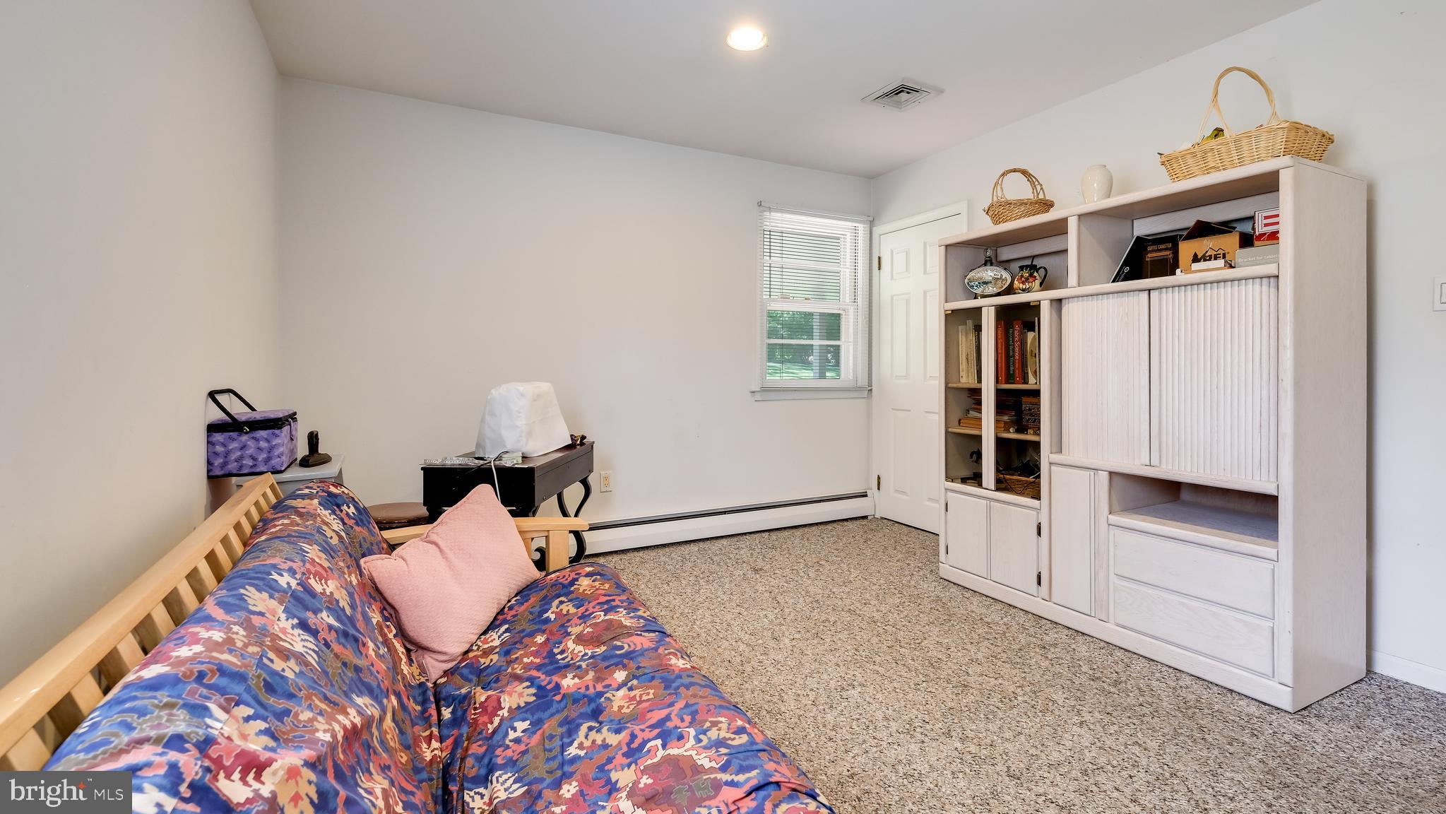 JUSTA FARMS - Residential
