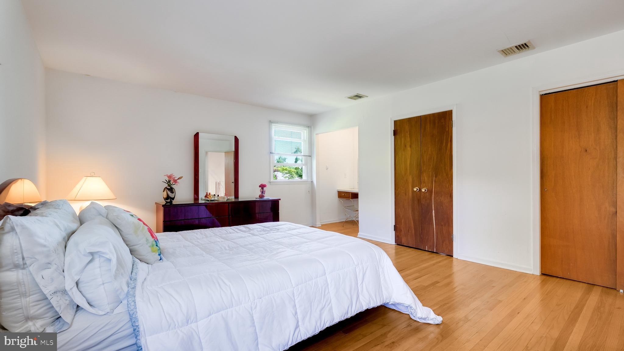 JUSTA FARMS - Residential