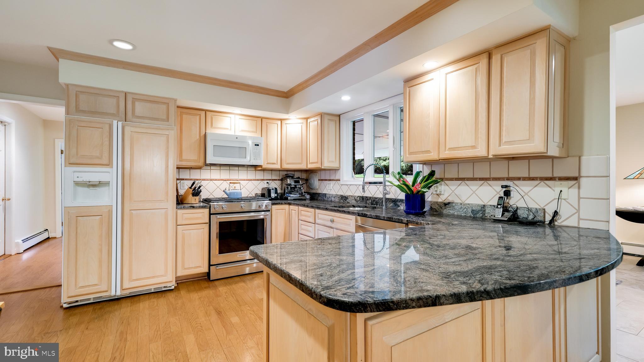 JUSTA FARMS - Residential
