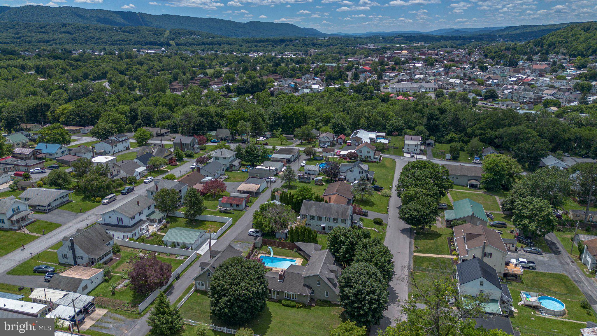 LEWISTOWN HEIGHTS - Residential