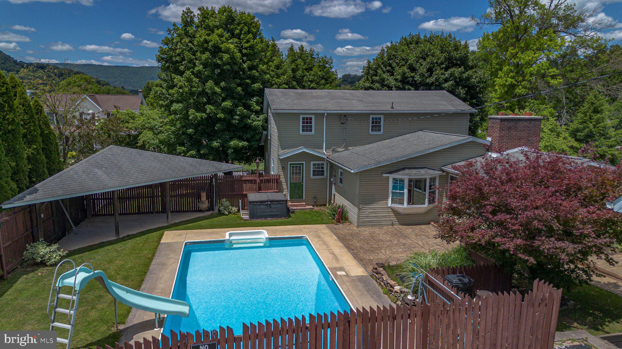LEWISTOWN HEIGHTS - Residential