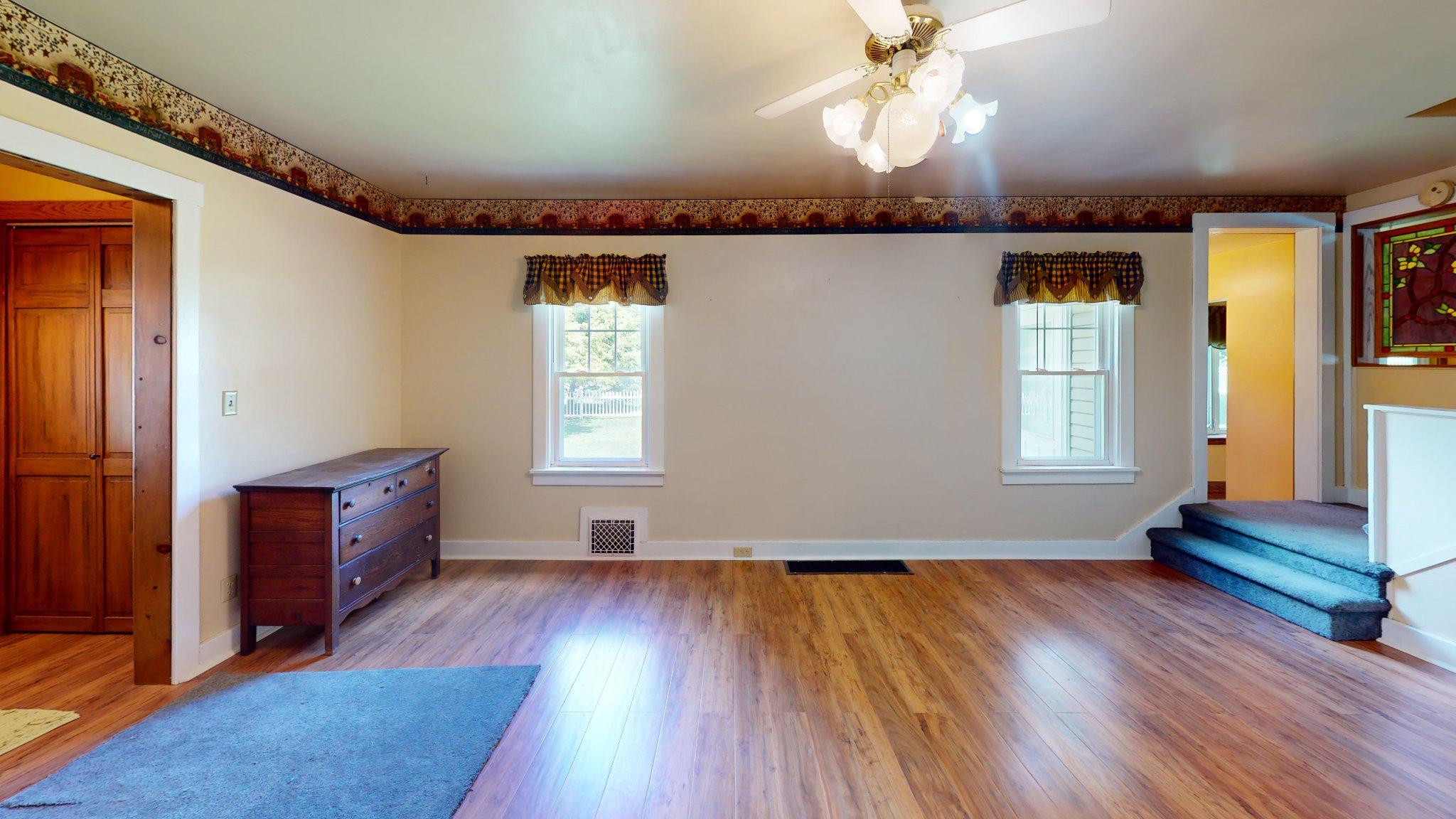 LEWISTOWN HEIGHTS - Residential