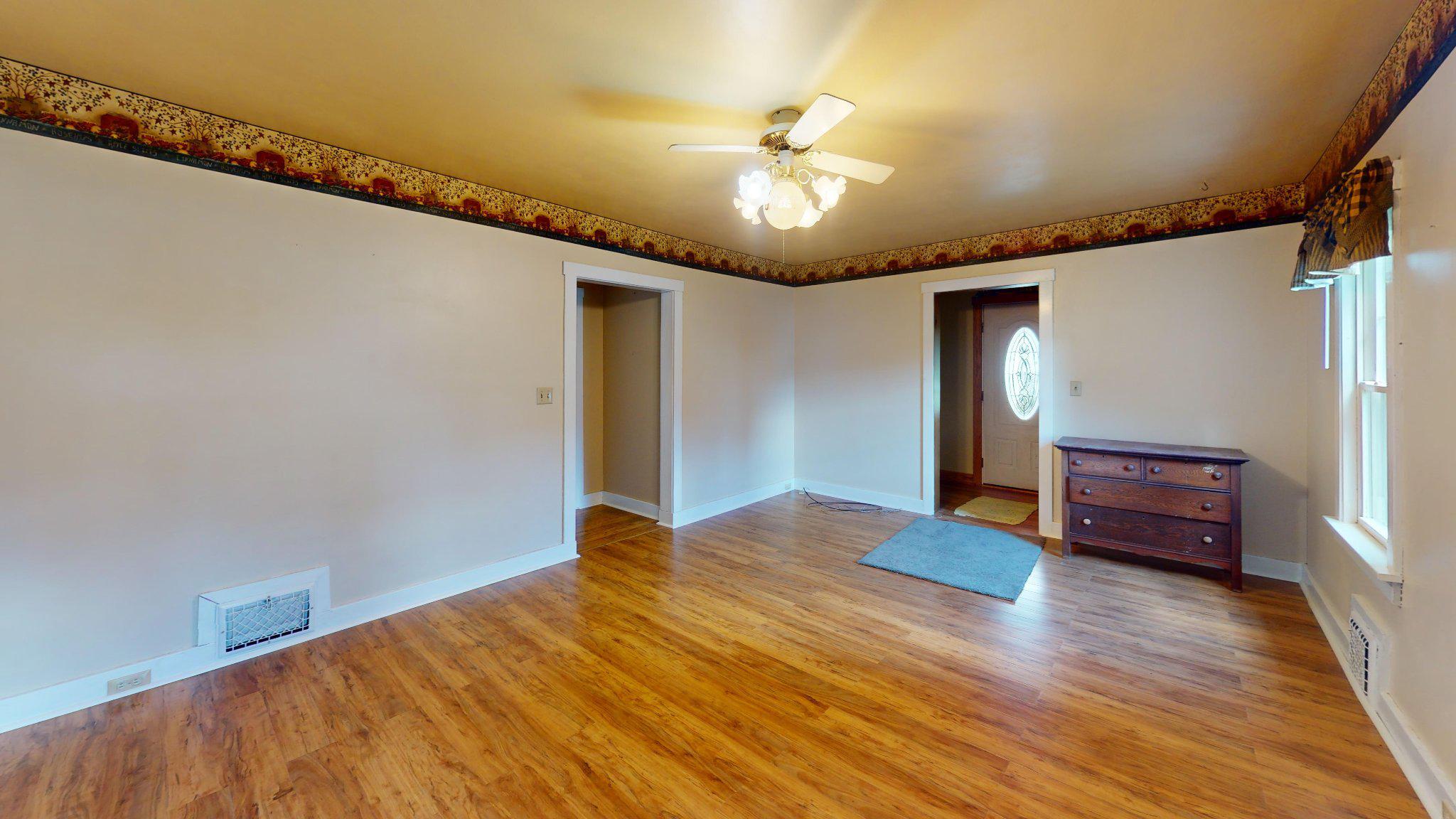 LEWISTOWN HEIGHTS - Residential