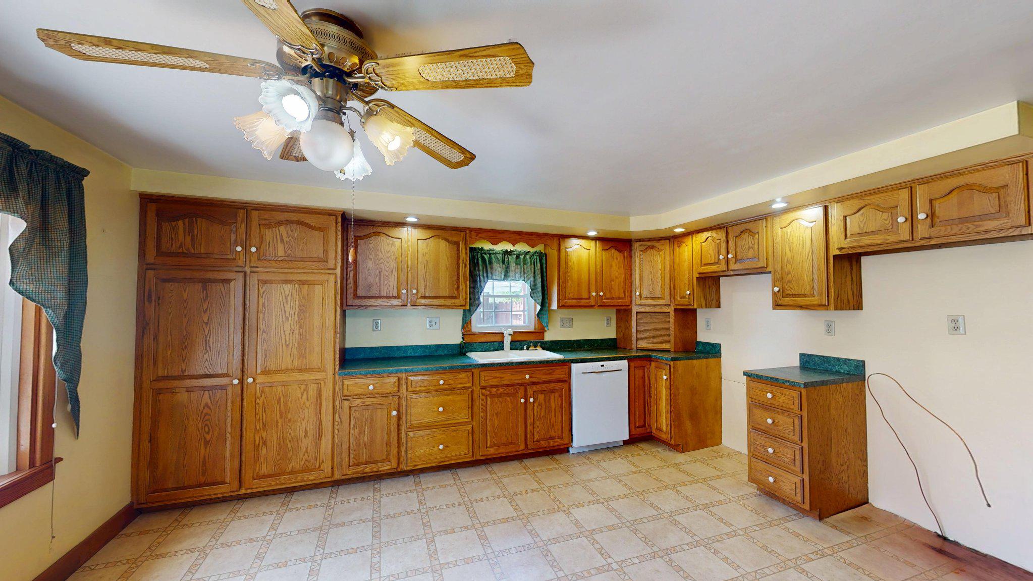 LEWISTOWN HEIGHTS - Residential