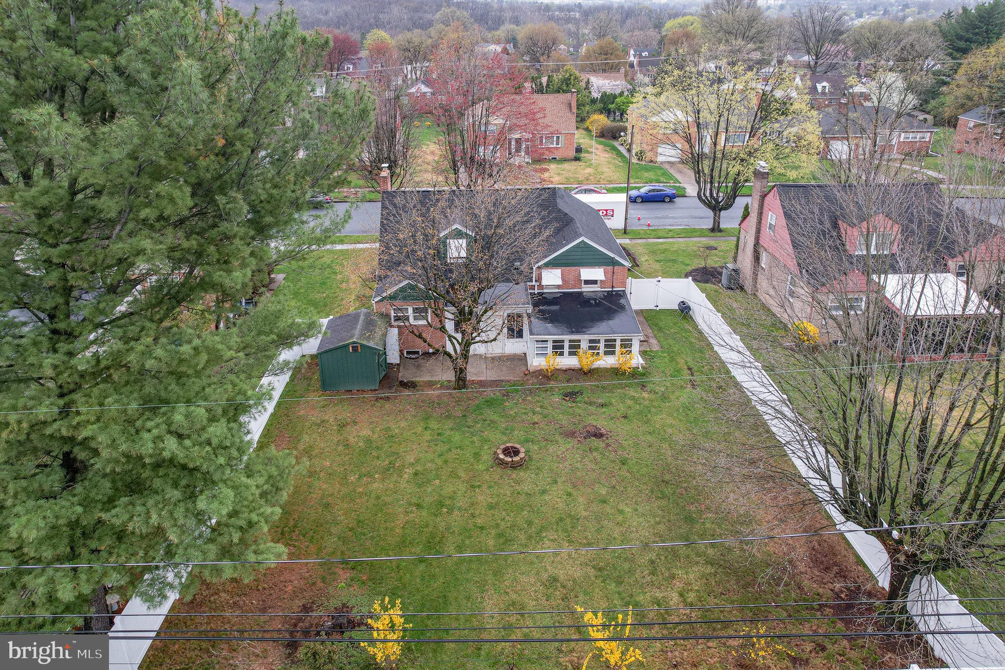 LENKER MANOR - Residential