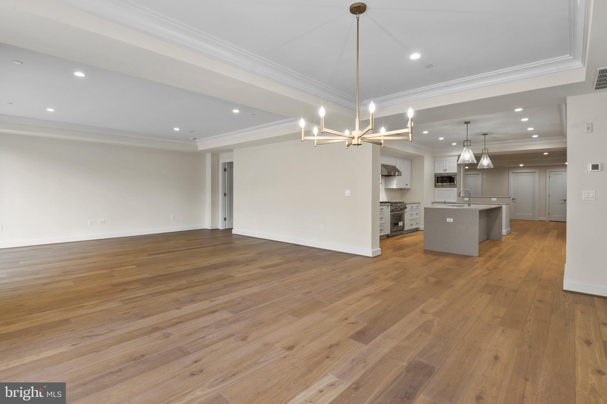 MURRAY HILL - Residential