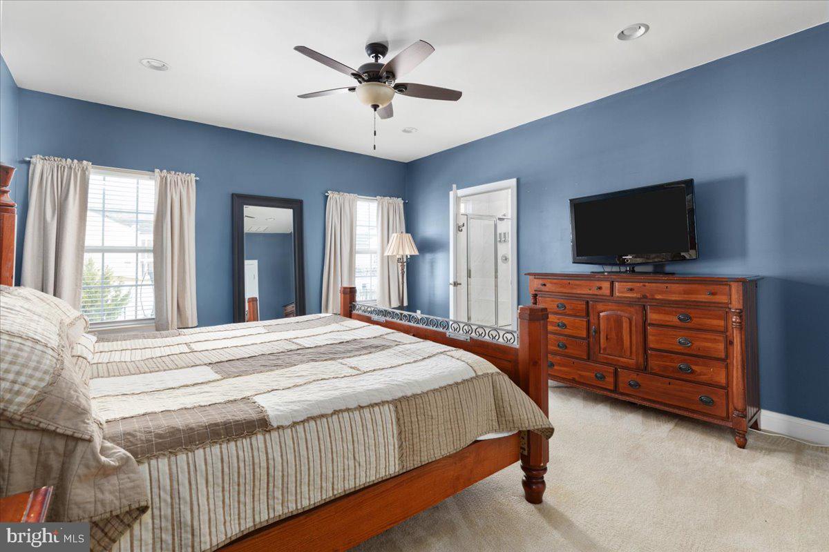 SEVEN HILLS - Residential