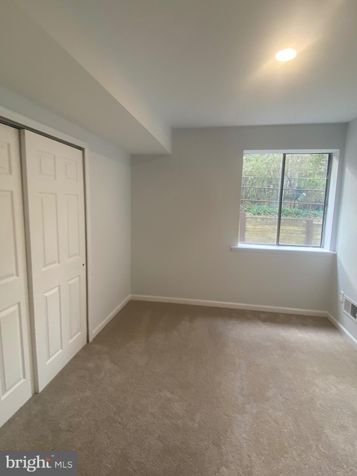 ELYSIAN WOODS - Residential Lease