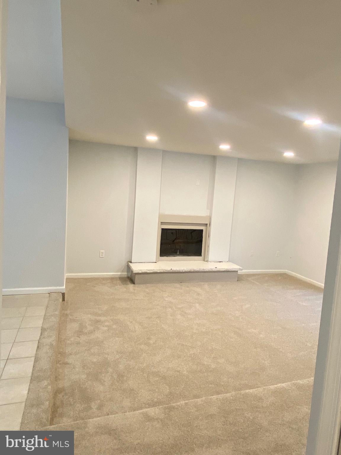 ELYSIAN WOODS - Residential Lease