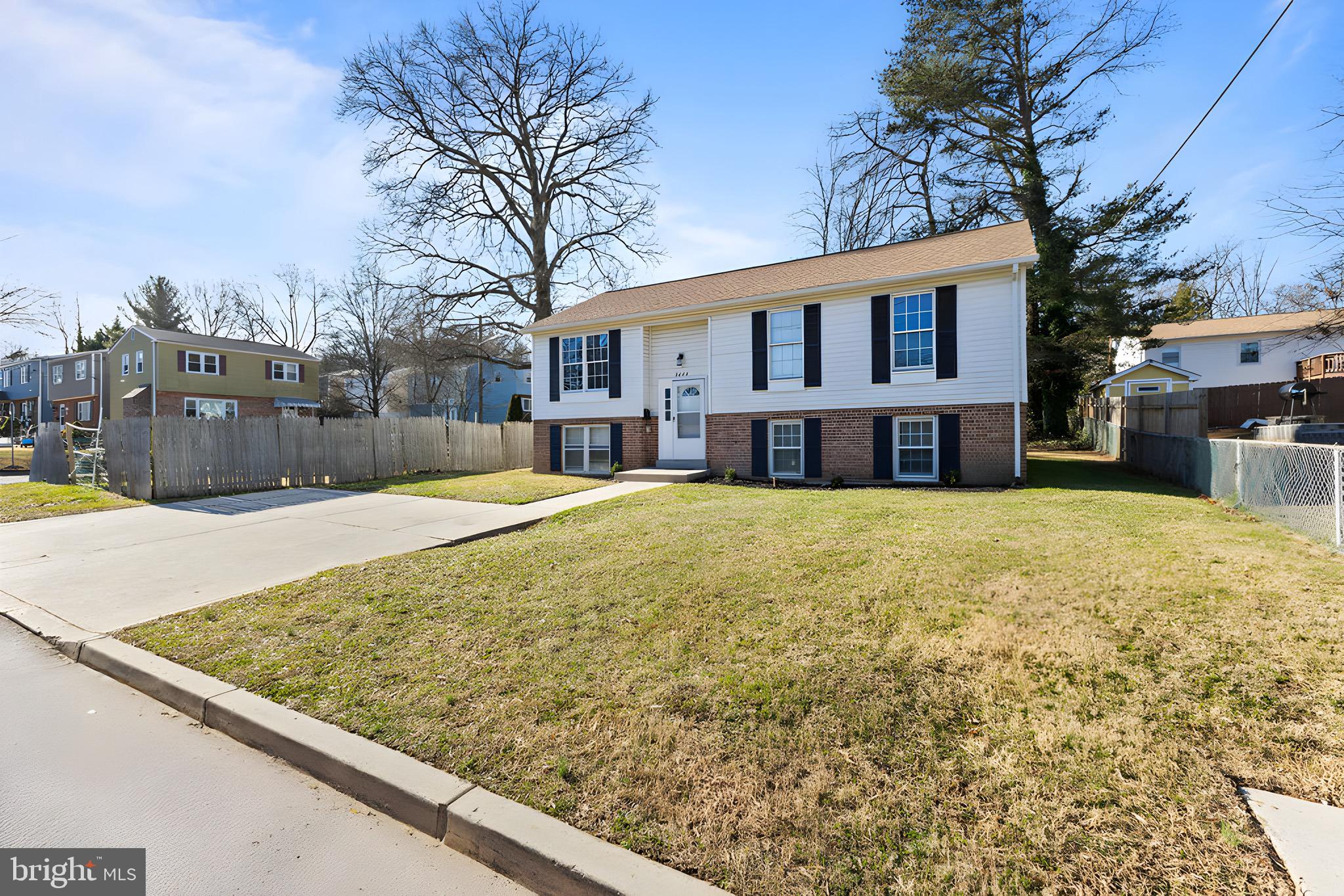 CRYSTAL SPRINGS - Residential