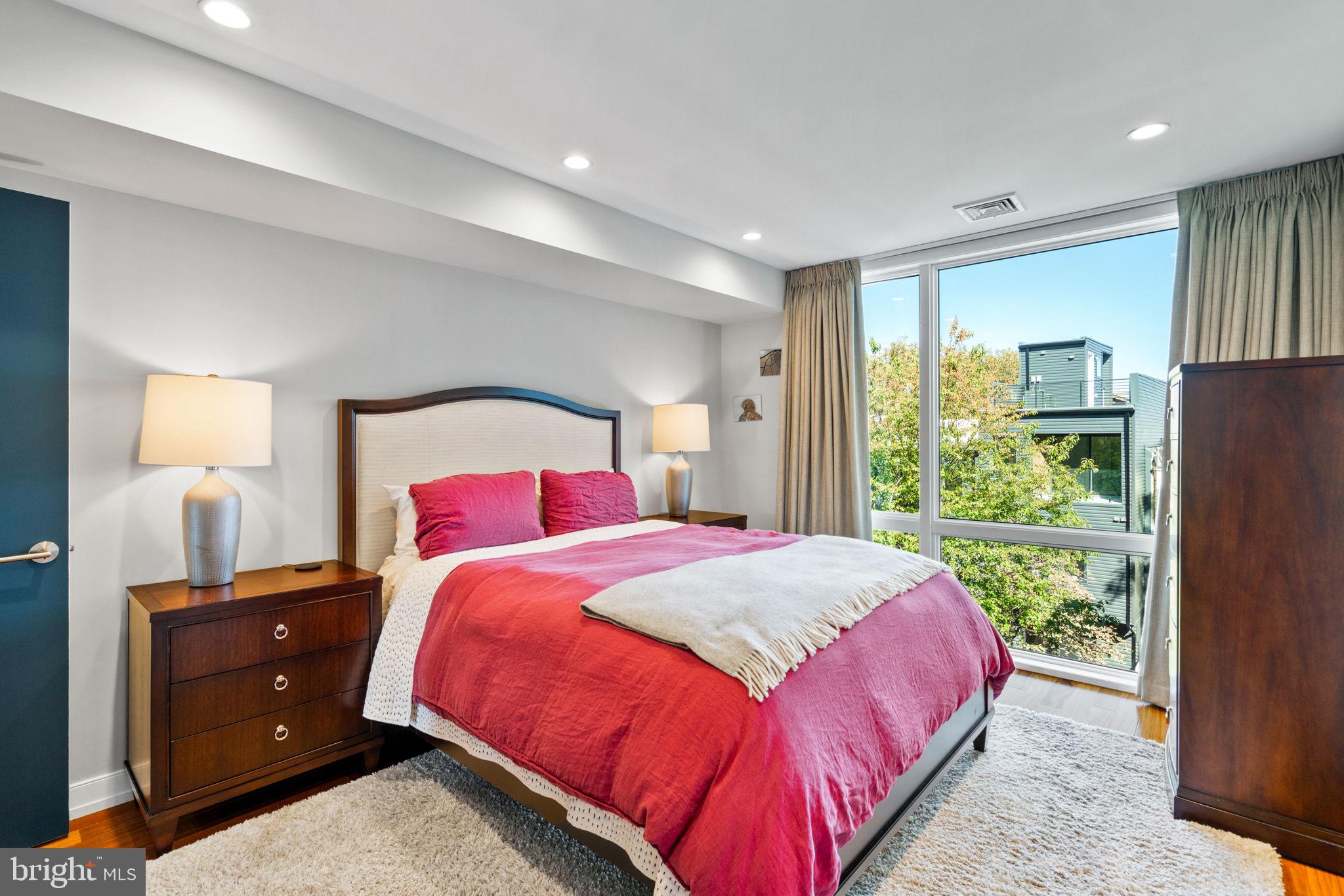 BELLA VISTA - Residential