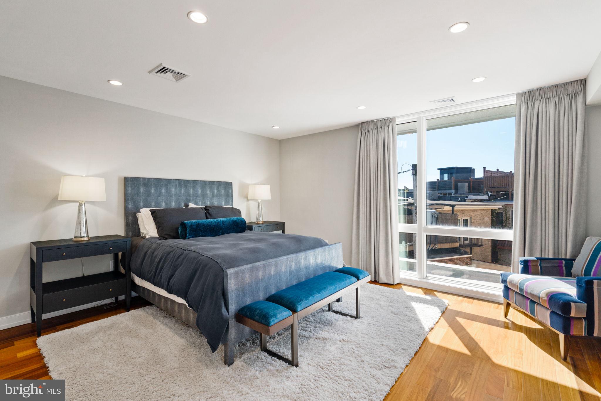 BELLA VISTA - Residential
