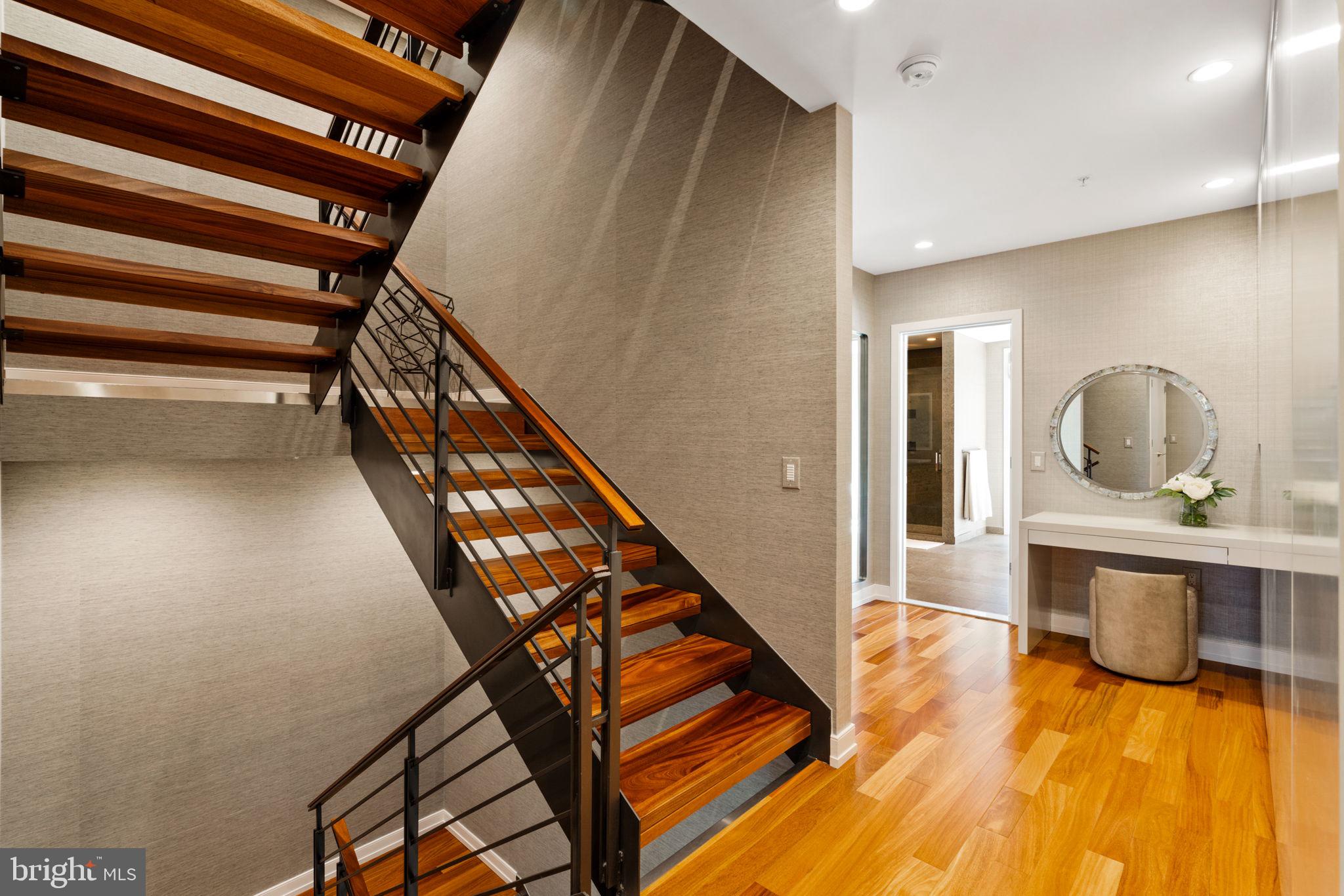 BELLA VISTA - Residential