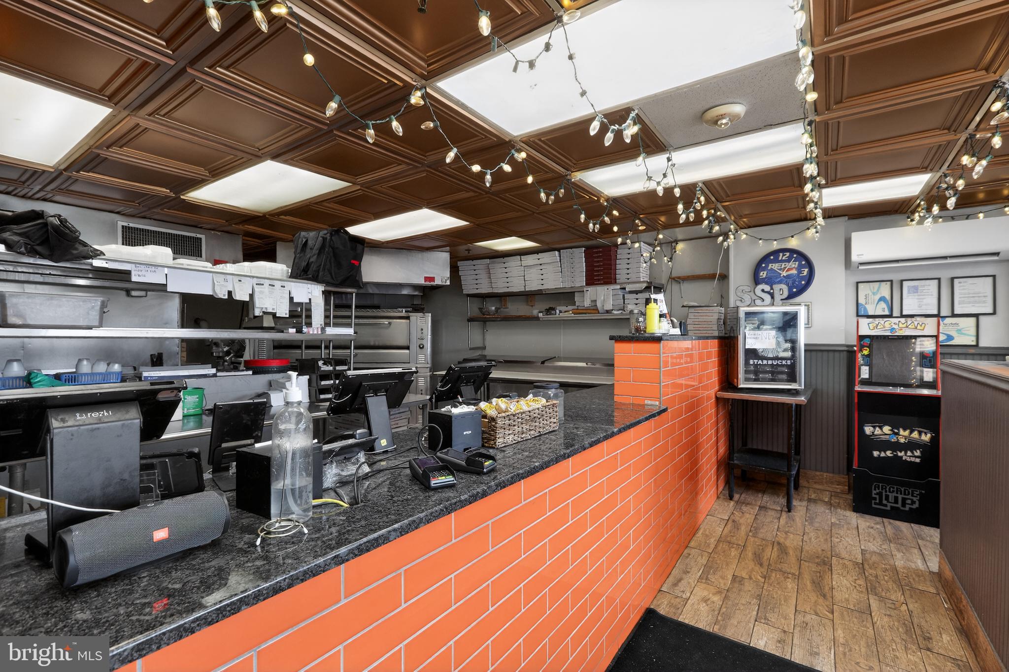 SOMERTON - Business Opportunity