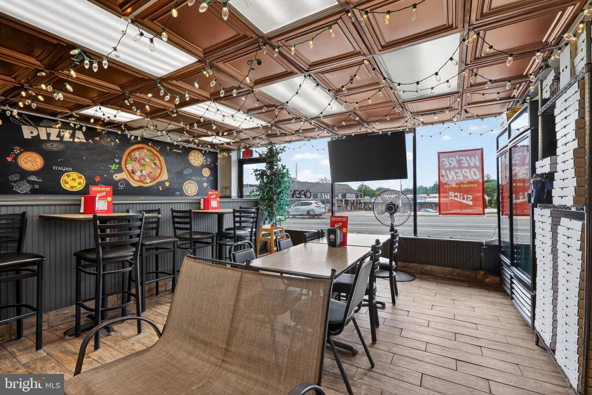 SOMERTON - Business Opportunity