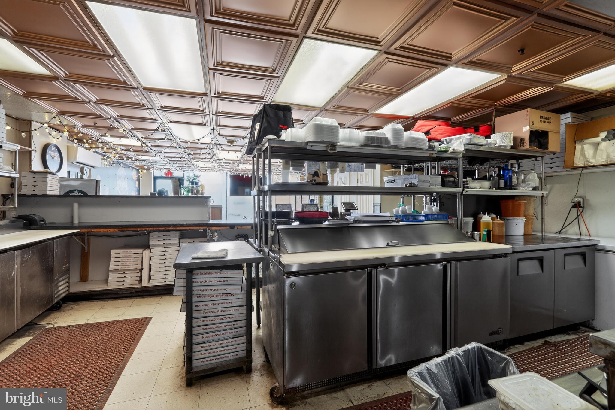 SOMERTON - Business Opportunity