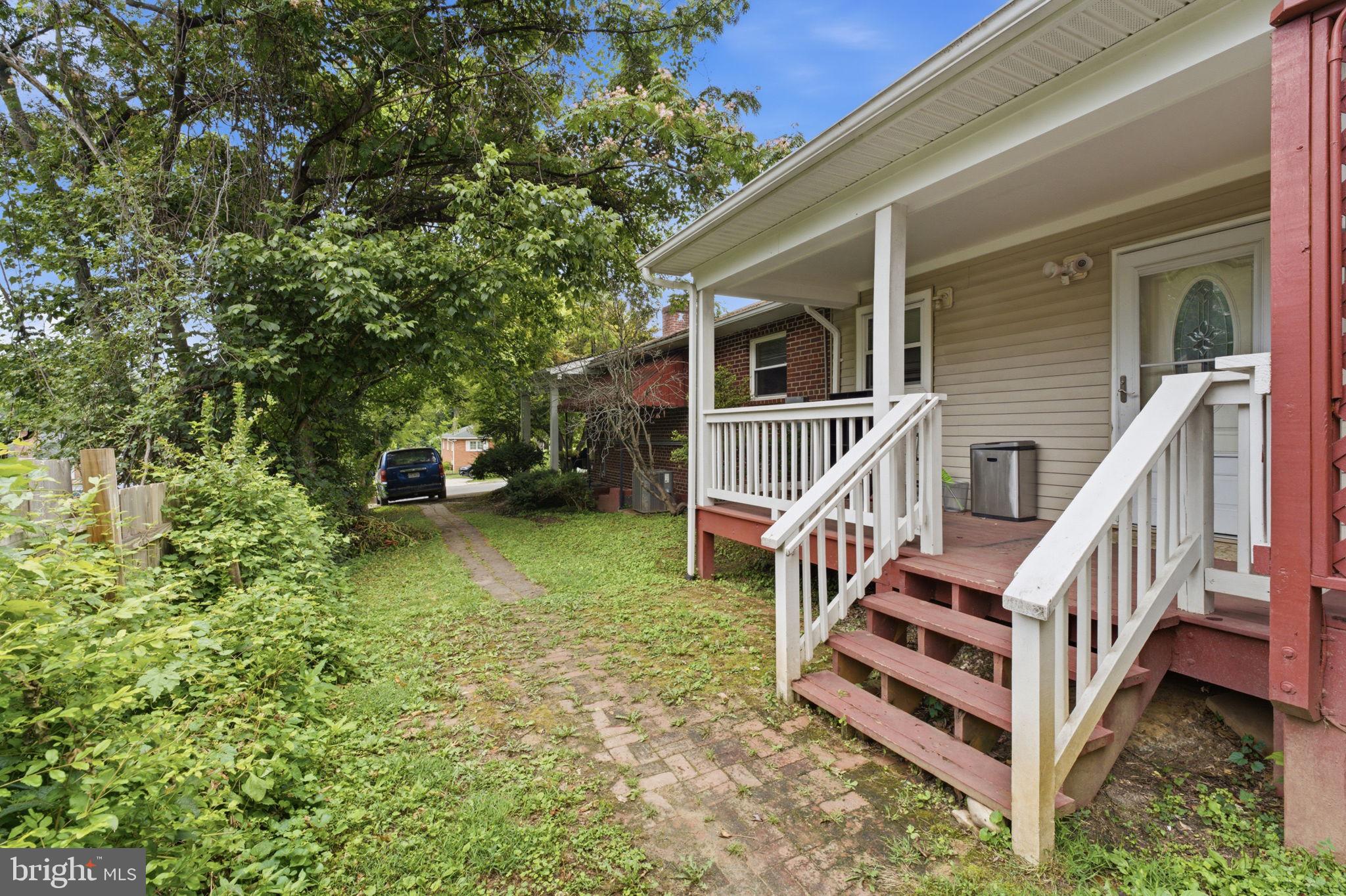 MUNSON HILL - Residential