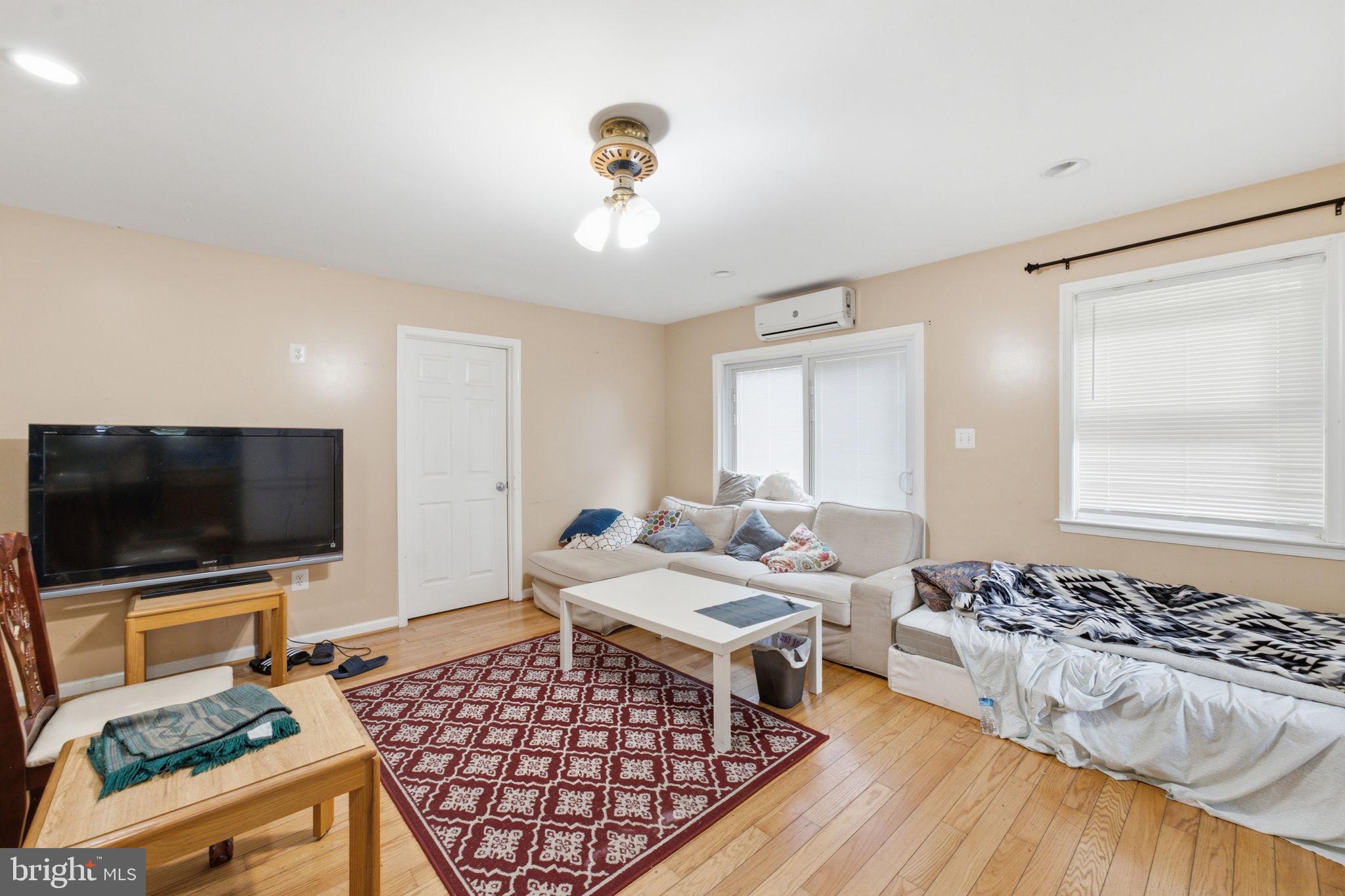 MUNSON HILL - Residential