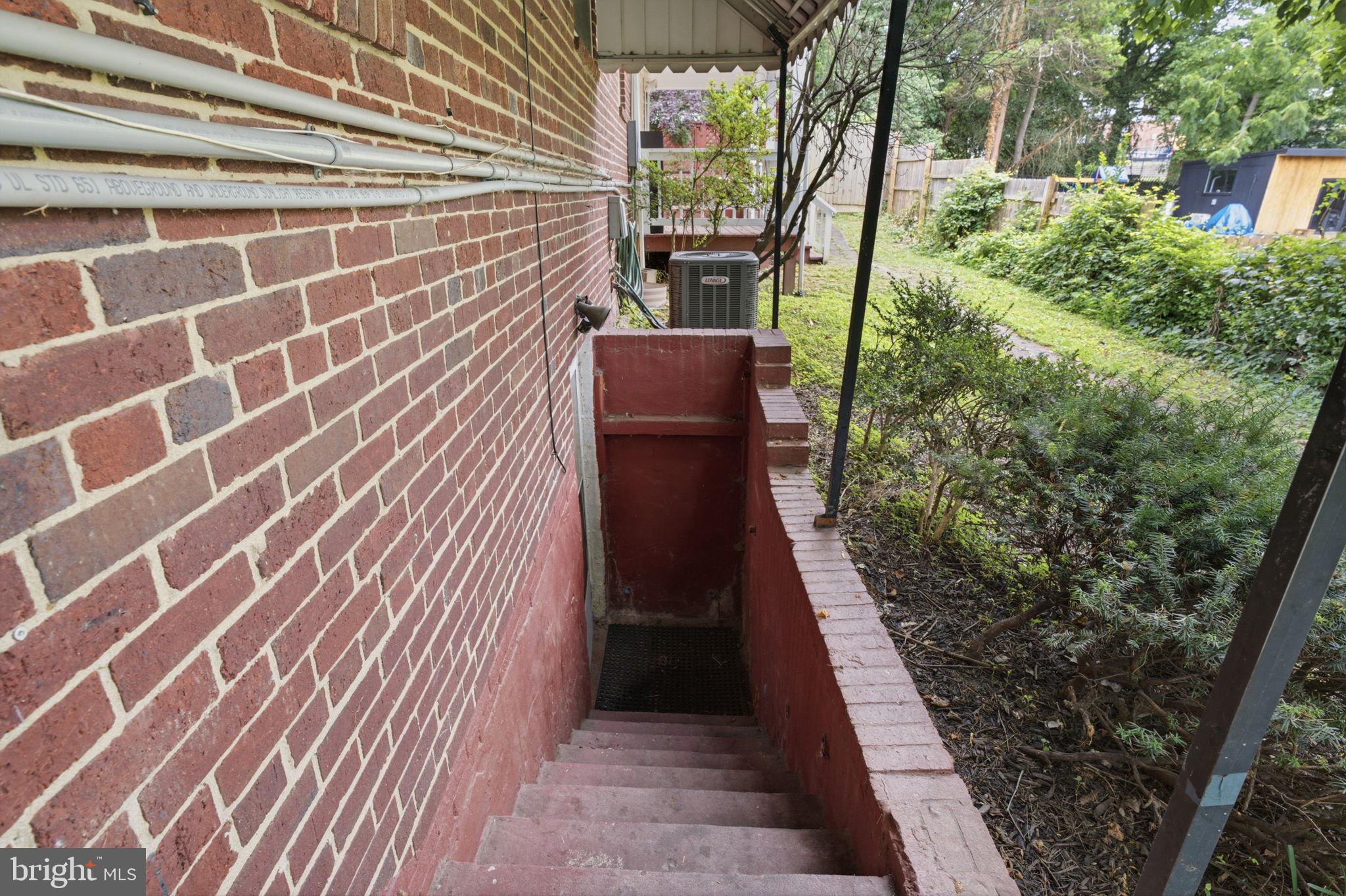 MUNSON HILL - Residential