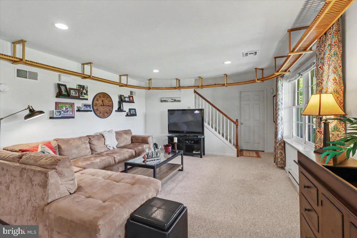SUMMERFIELD AT ELVERSON - Residential