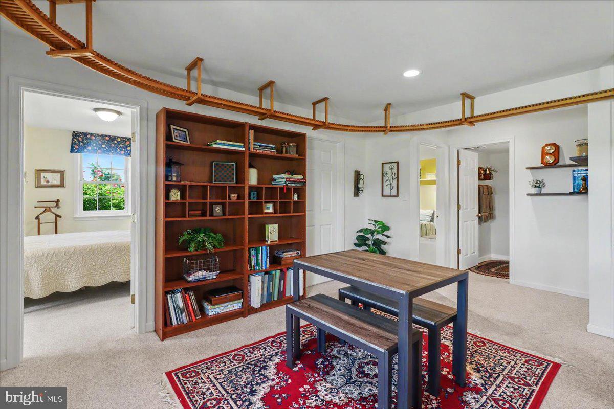 SUMMERFIELD AT ELVERSON - Residential